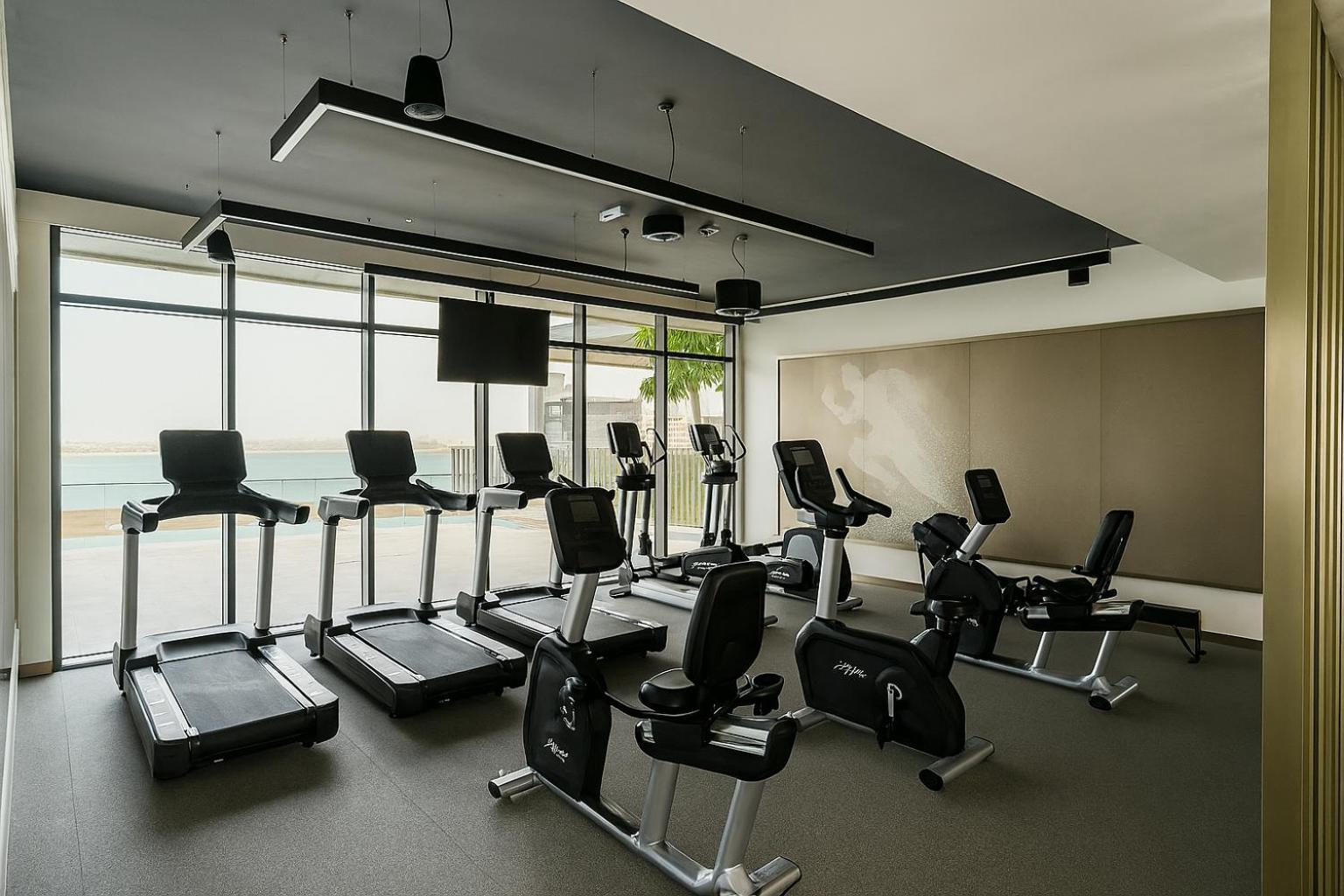 Keyrock Sea-View Penthouse - Dubai Marina, Pool & Sauna