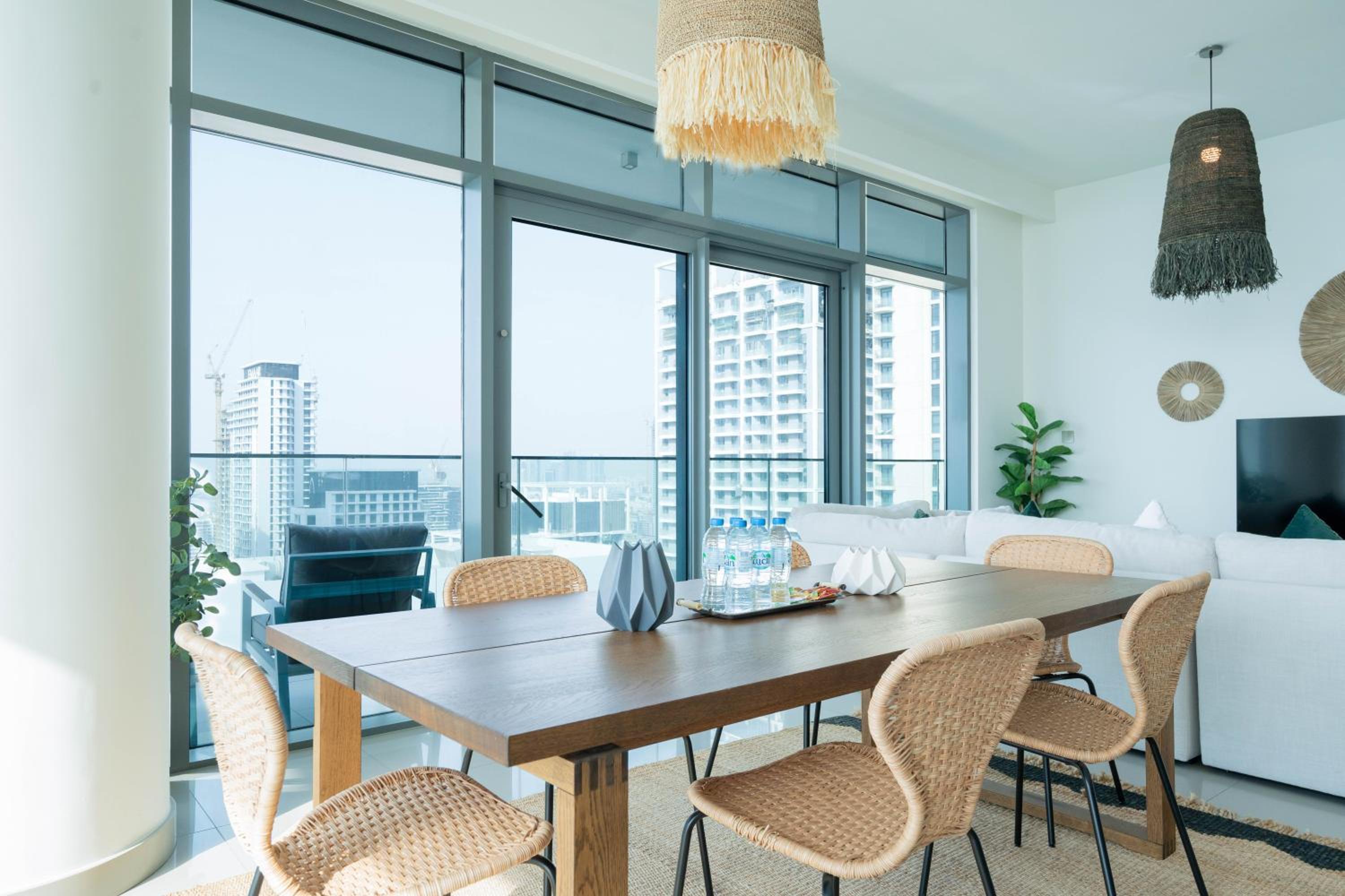 Keyrock Sea-View Penthouse - Dubai Marina, Pool & Sauna