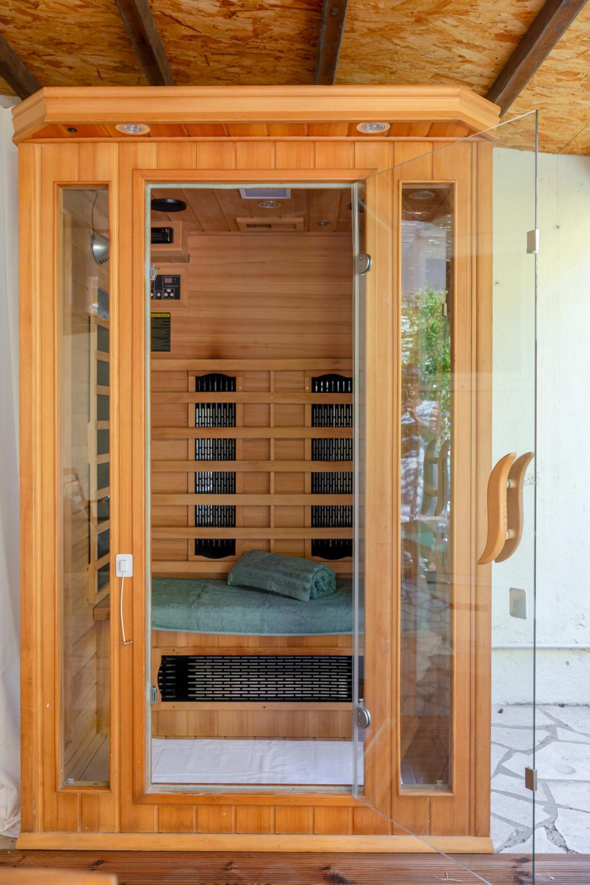 L'Escale - Idéal Pro & Couple - WIFI HD - 5min Port Toulon & Plage - Sauna Exclusif & Terrasse Privée - Piscine