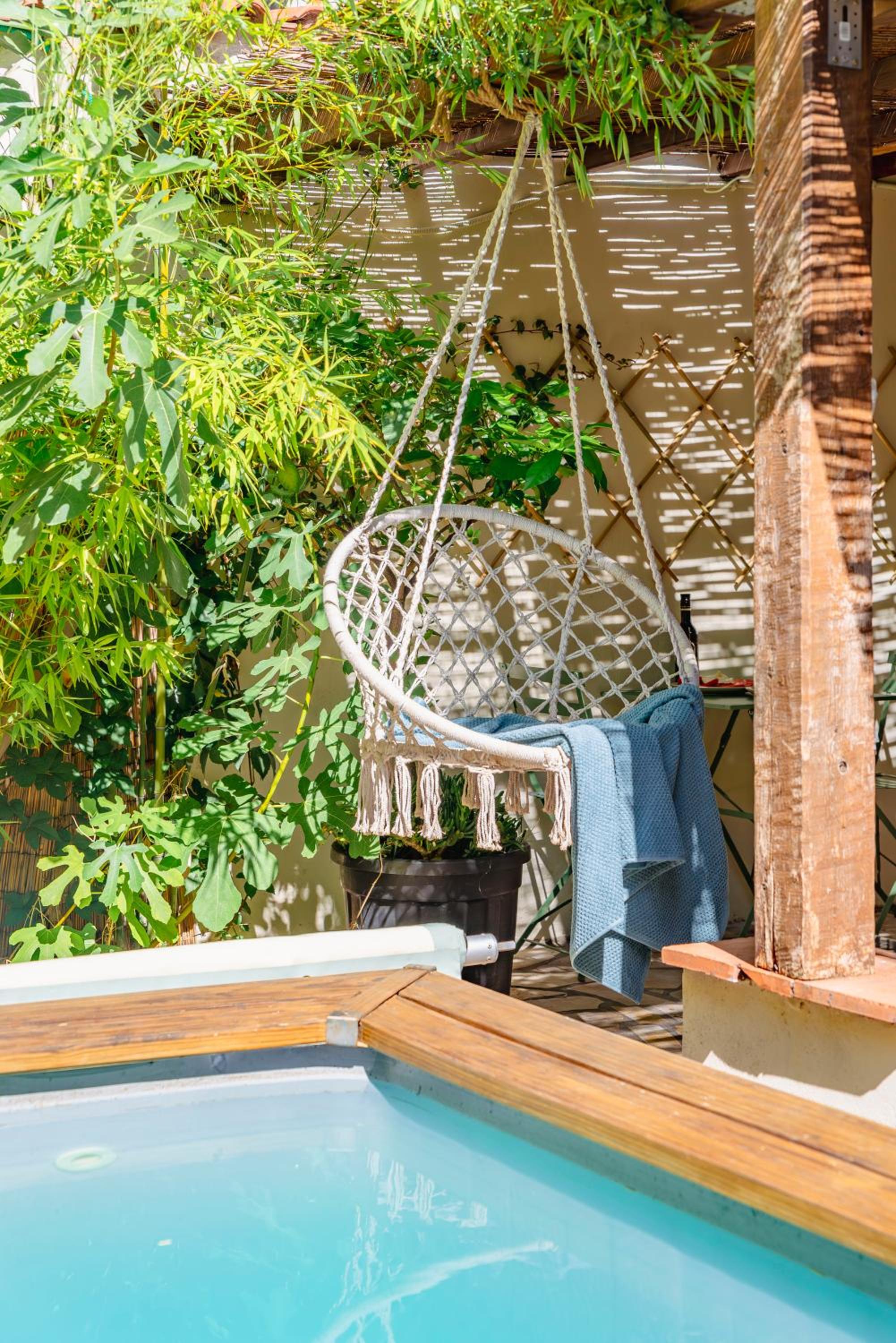 L'Escale - Idéal Pro & Couple - WIFI HD - 5min Port Toulon & Plage - Sauna Exclusif & Terrasse Privée - Piscine