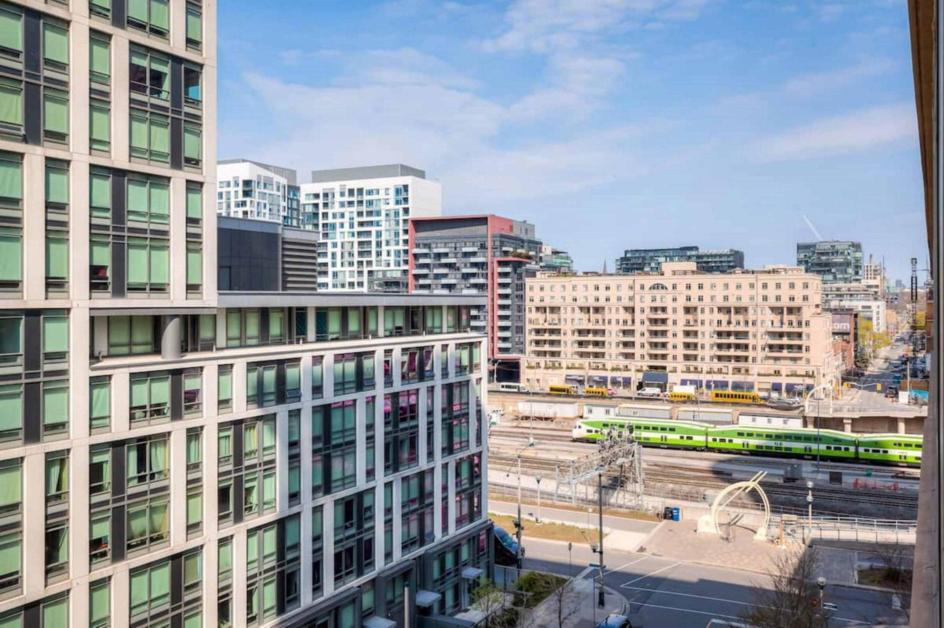 Modern 2 Bedroom plus Den Condo with Balcony Downtown Toronto