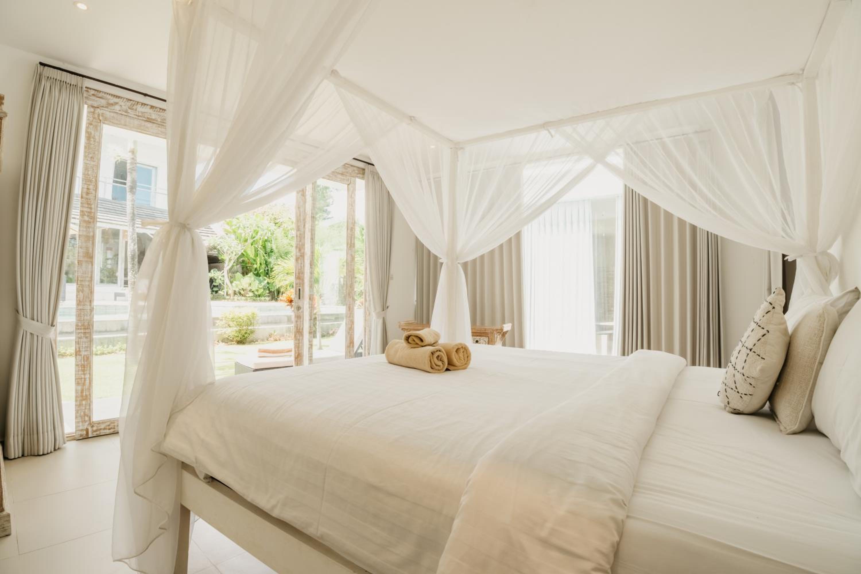 NEW! Villa Umalas Paradise - 4BR Villa in Umalas