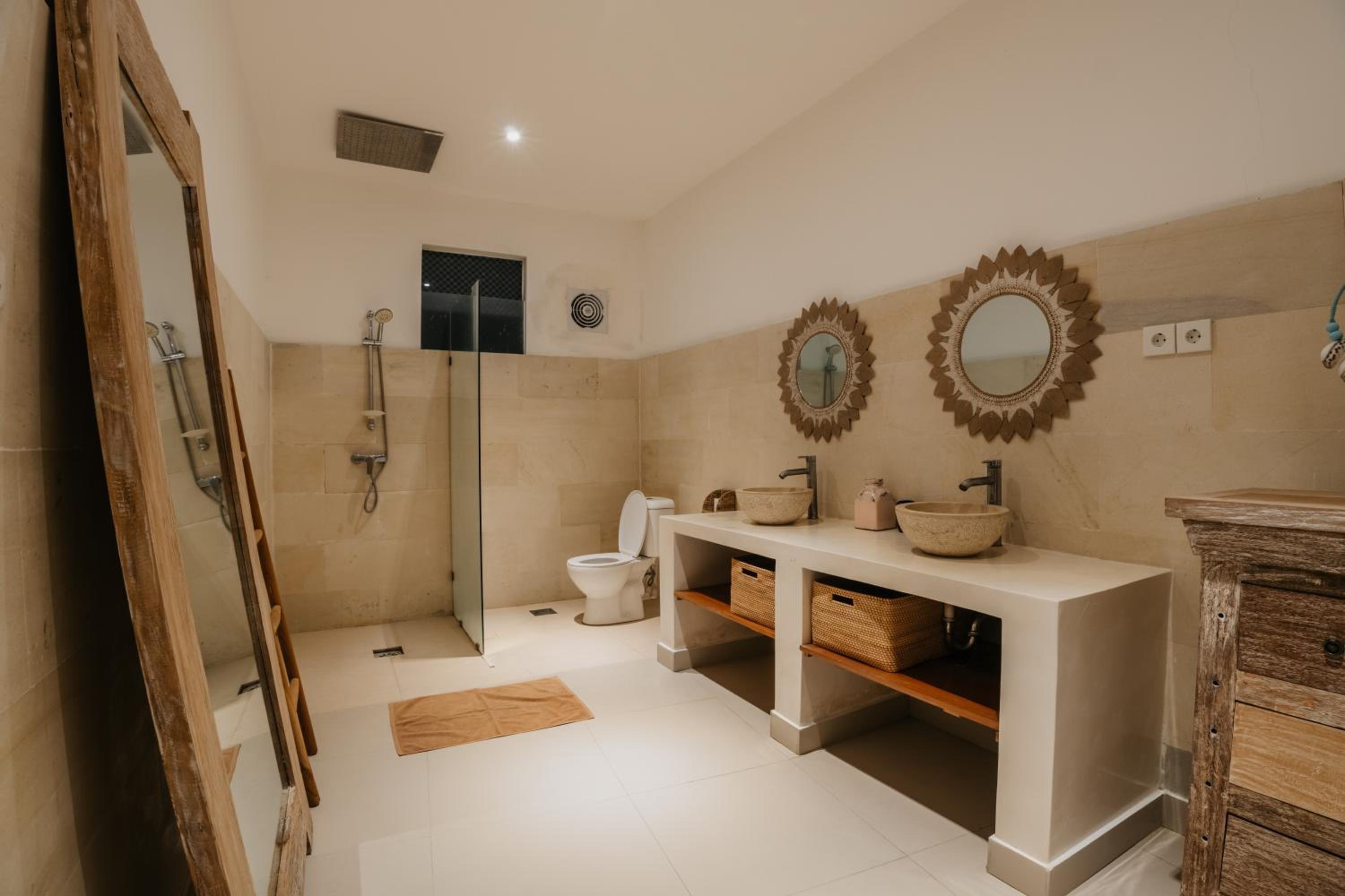 NEW! Villa Umalas Paradise - 4BR Villa in Umalas