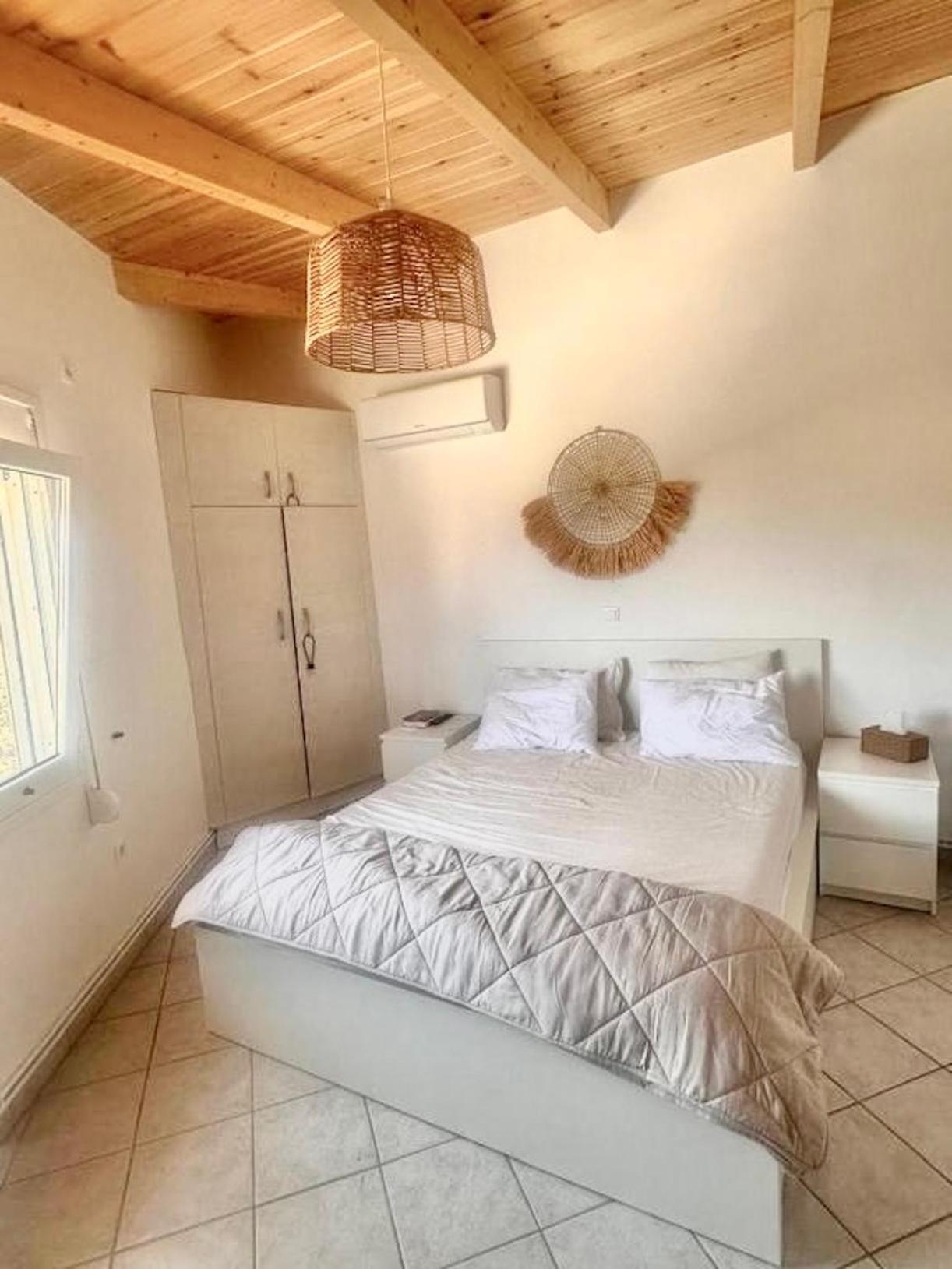 SESI LUXURY SUITES Seaside & Private Pool