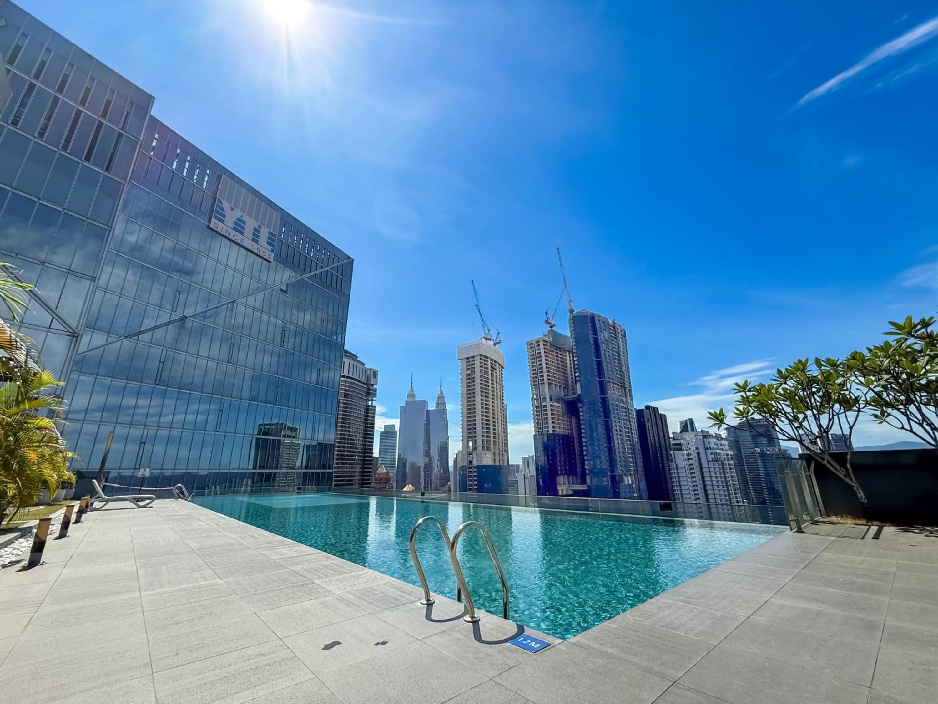 Pavilion TRX Top Floor Suite, Kid-Friendly Slide, Dorsett Bukit Bintang, Kuala Lumpur Malaysia