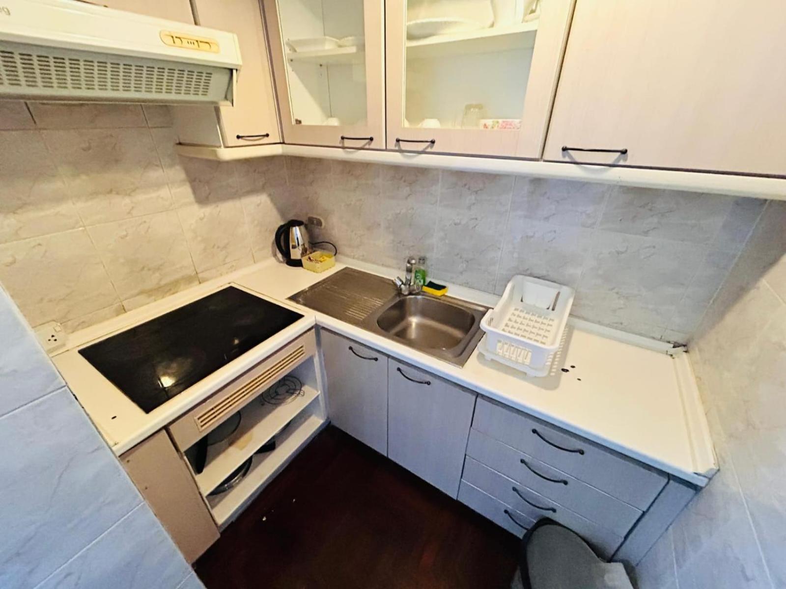 Omni Tower Nana- Fully Furnished Apartments Bangkok