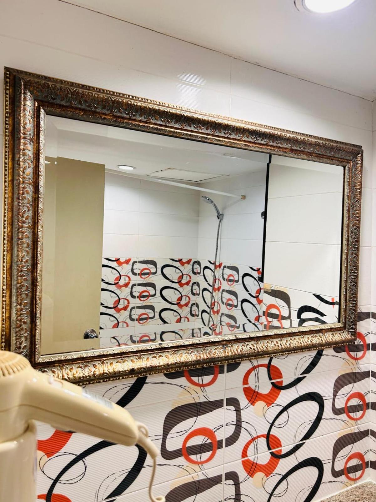 Omni Tower Nana- Fully Furnished Apartments Bangkok