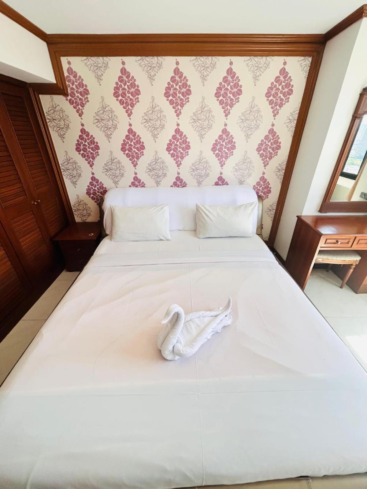 Omni Tower Nana- Fully Furnished Apartments Bangkok