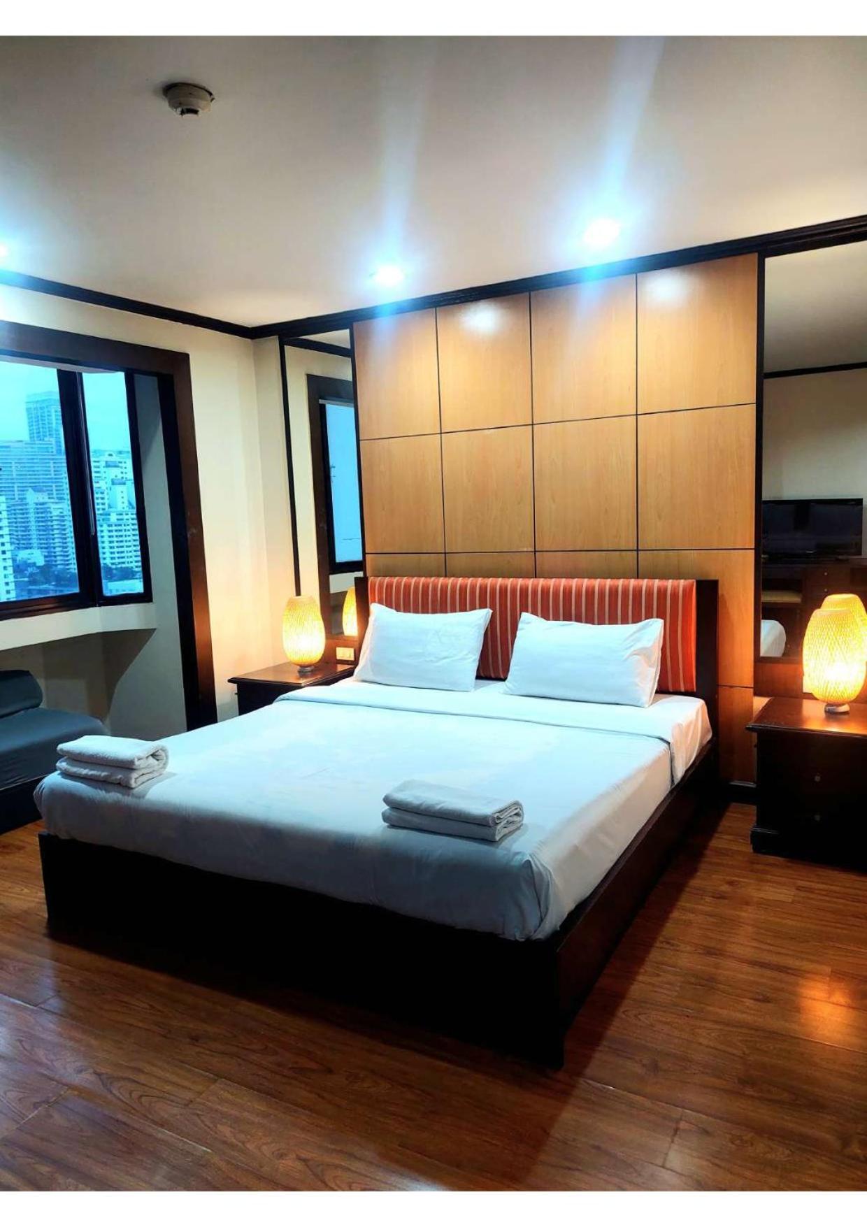 Omni Tower Nana- Fully Furnished Apartments Bangkok