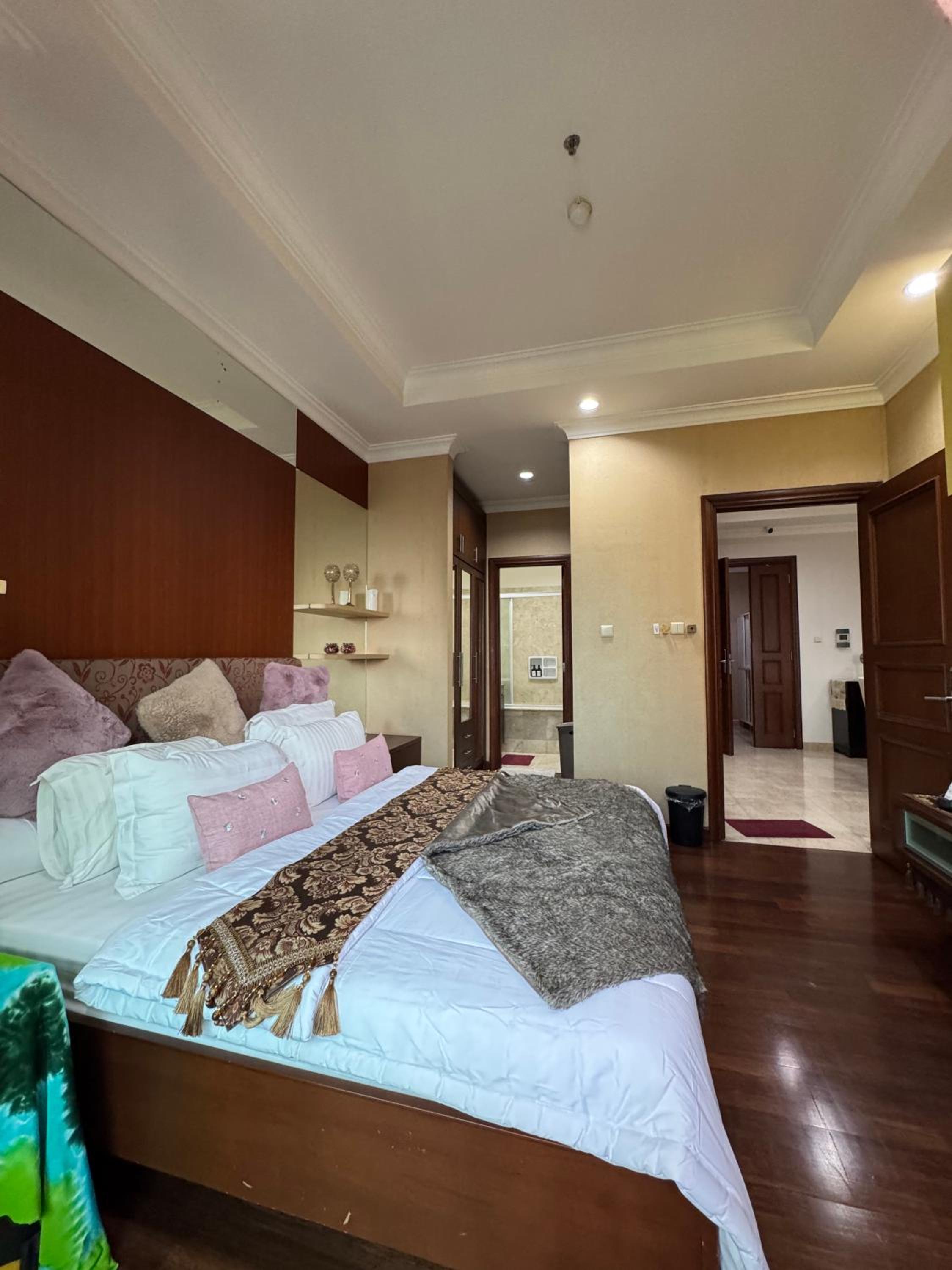 2 Bedroom apartment at Senayan