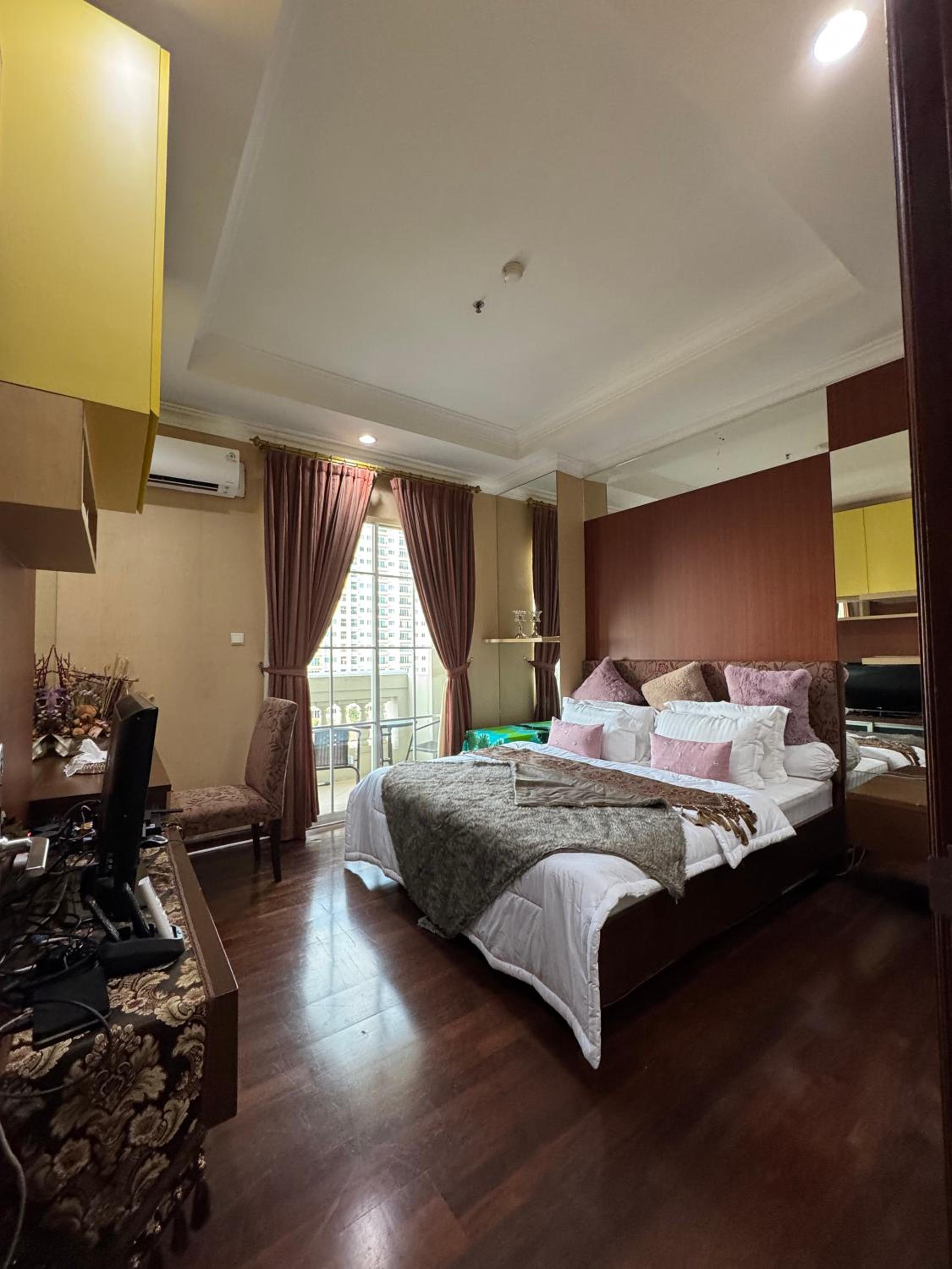 2 Bedroom apartment at Senayan