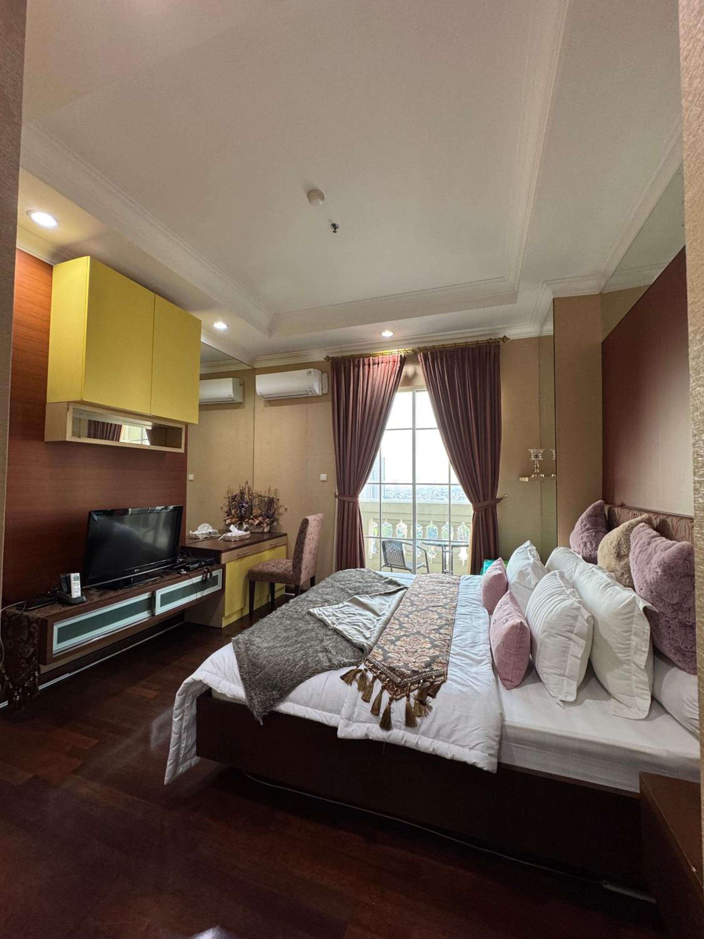 2 Bedroom apartment at Senayan