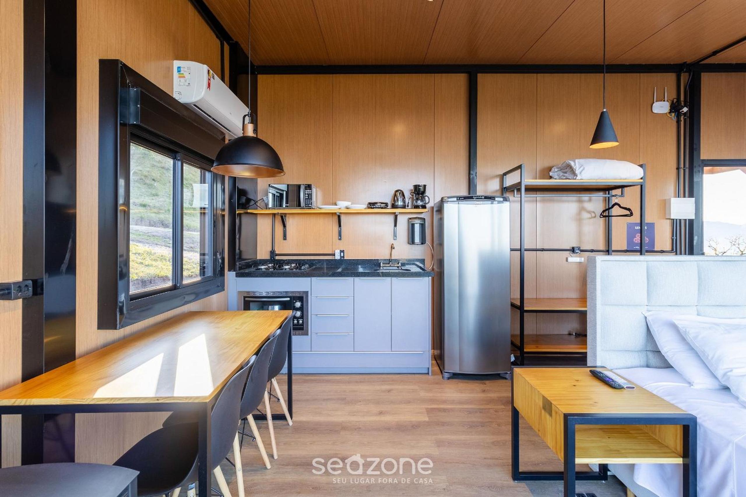 Cabin with jacuzzi and mountain view VST031