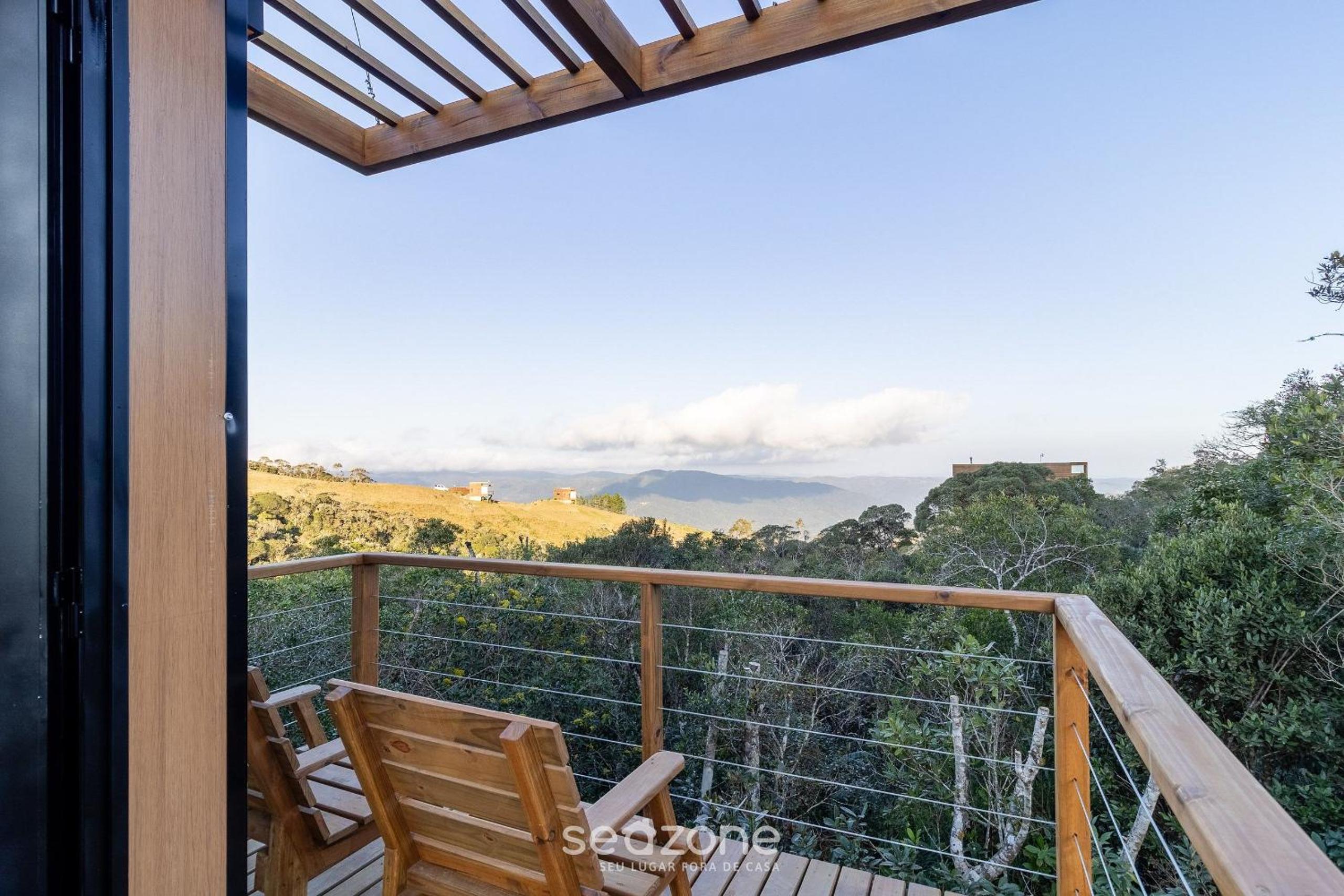 Cabin with jacuzzi and mountain view VST031