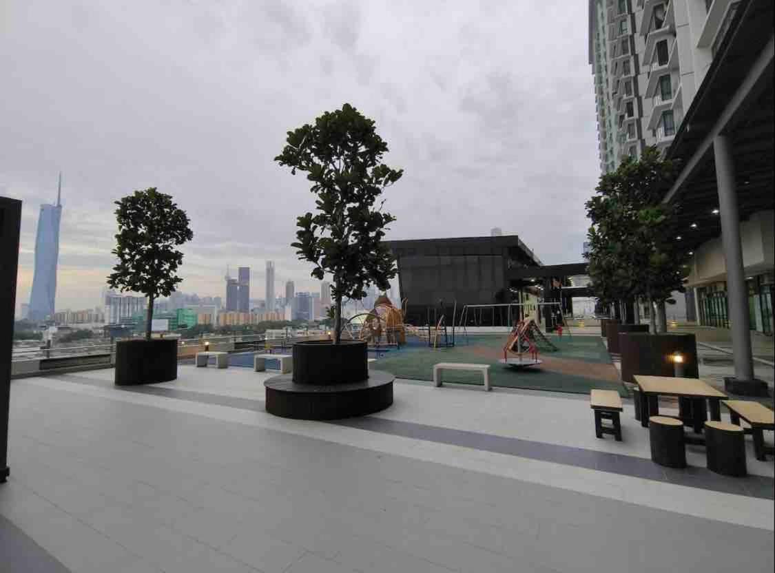 Infinity Pool 7pax City Homestay KL Mrt Velo TRX