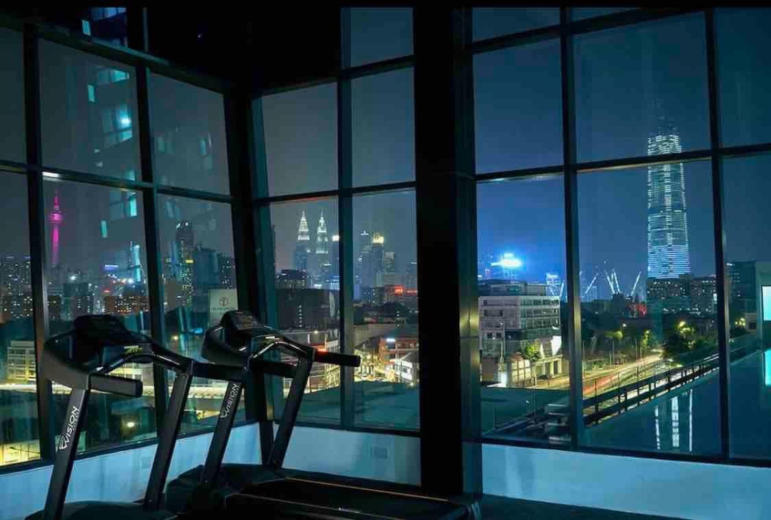 Infinity Pool 7pax City Homestay KL Mrt Velo TRX