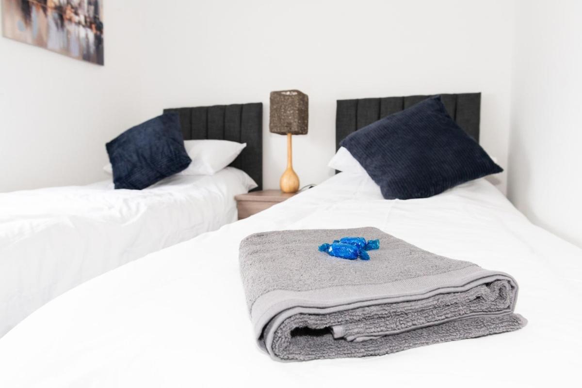 Argyle House Stunning 2 Bed Town Centre Home from Home with Private Parking