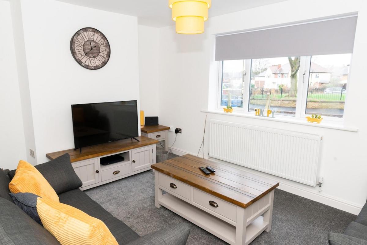 Argyle House Stunning 2 Bed Town Centre Home from Home with Private Parking