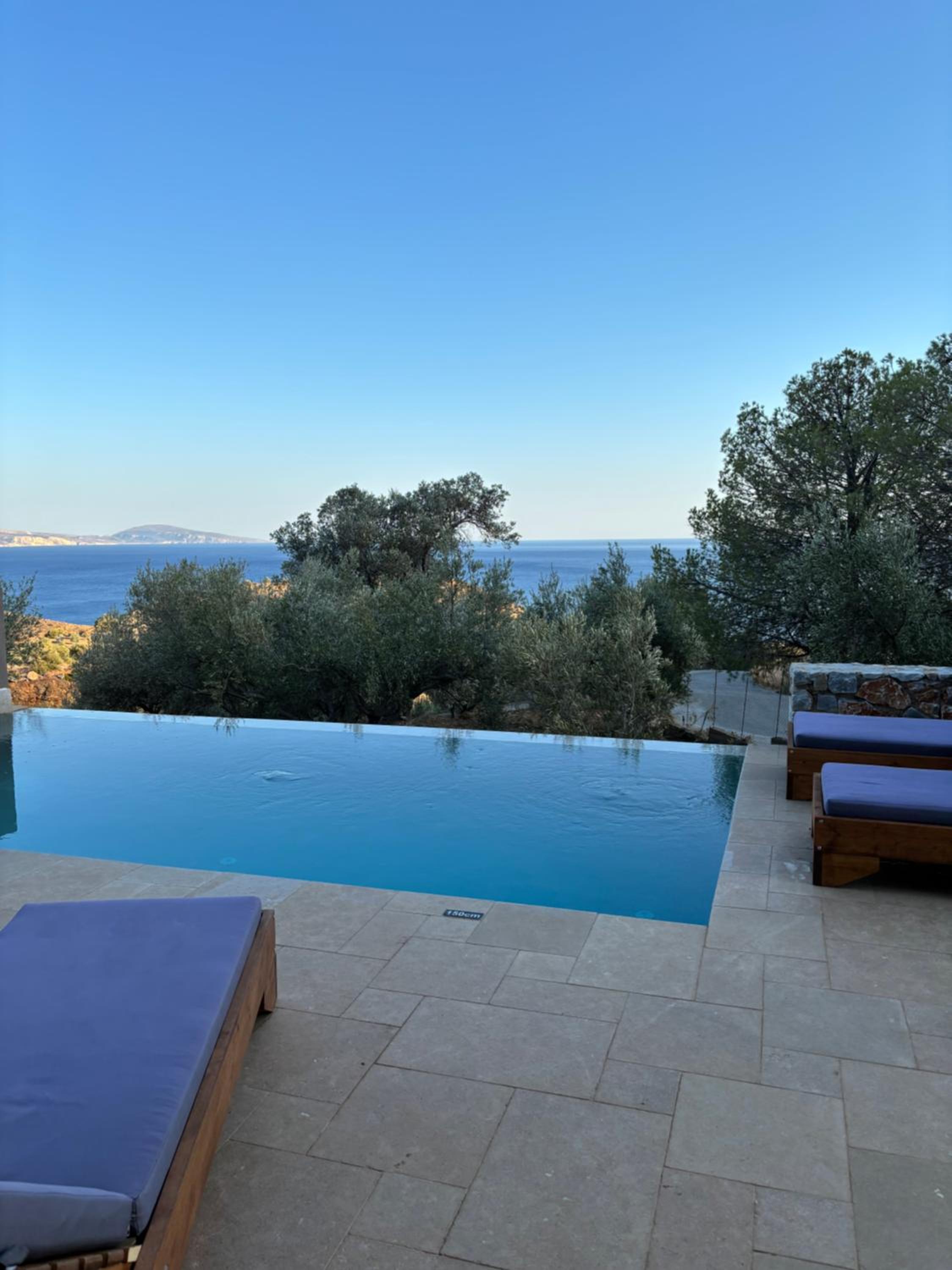 Petres Luxury Villas with heated private pool