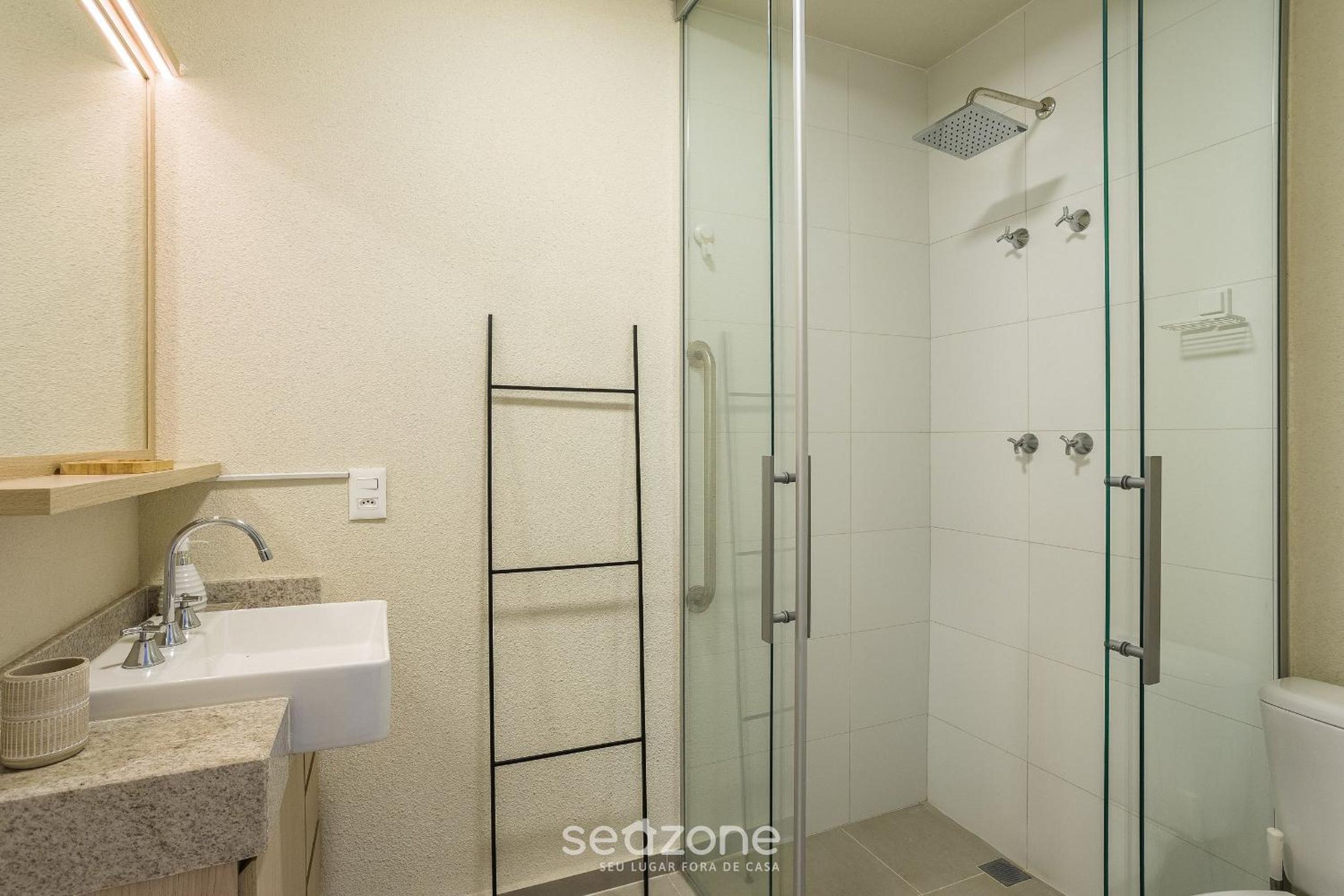 Studios in a Building with Pool and Gym in Perdizes - ABY