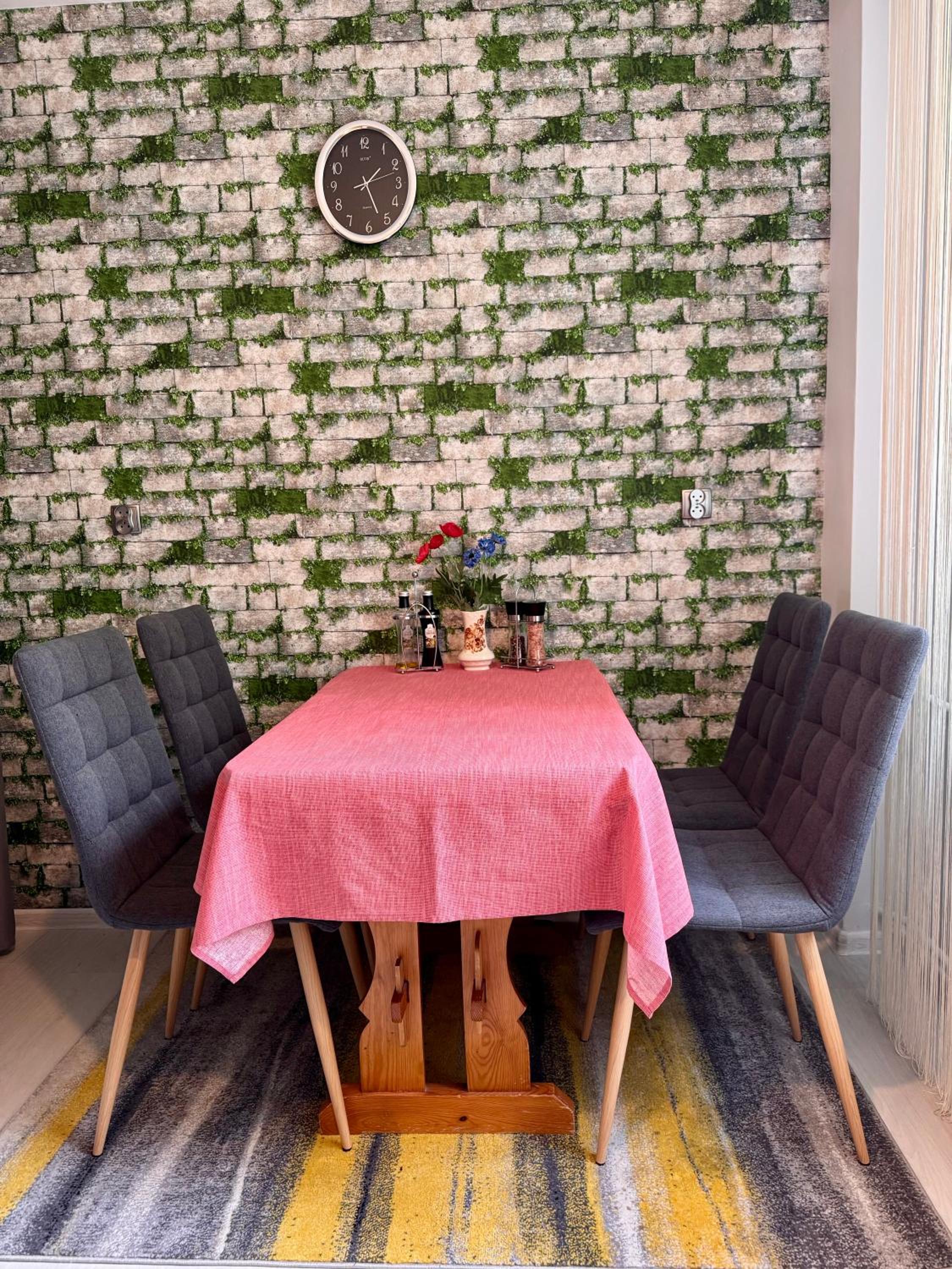 Kolobrzeska PRL Apartment with modern touch
