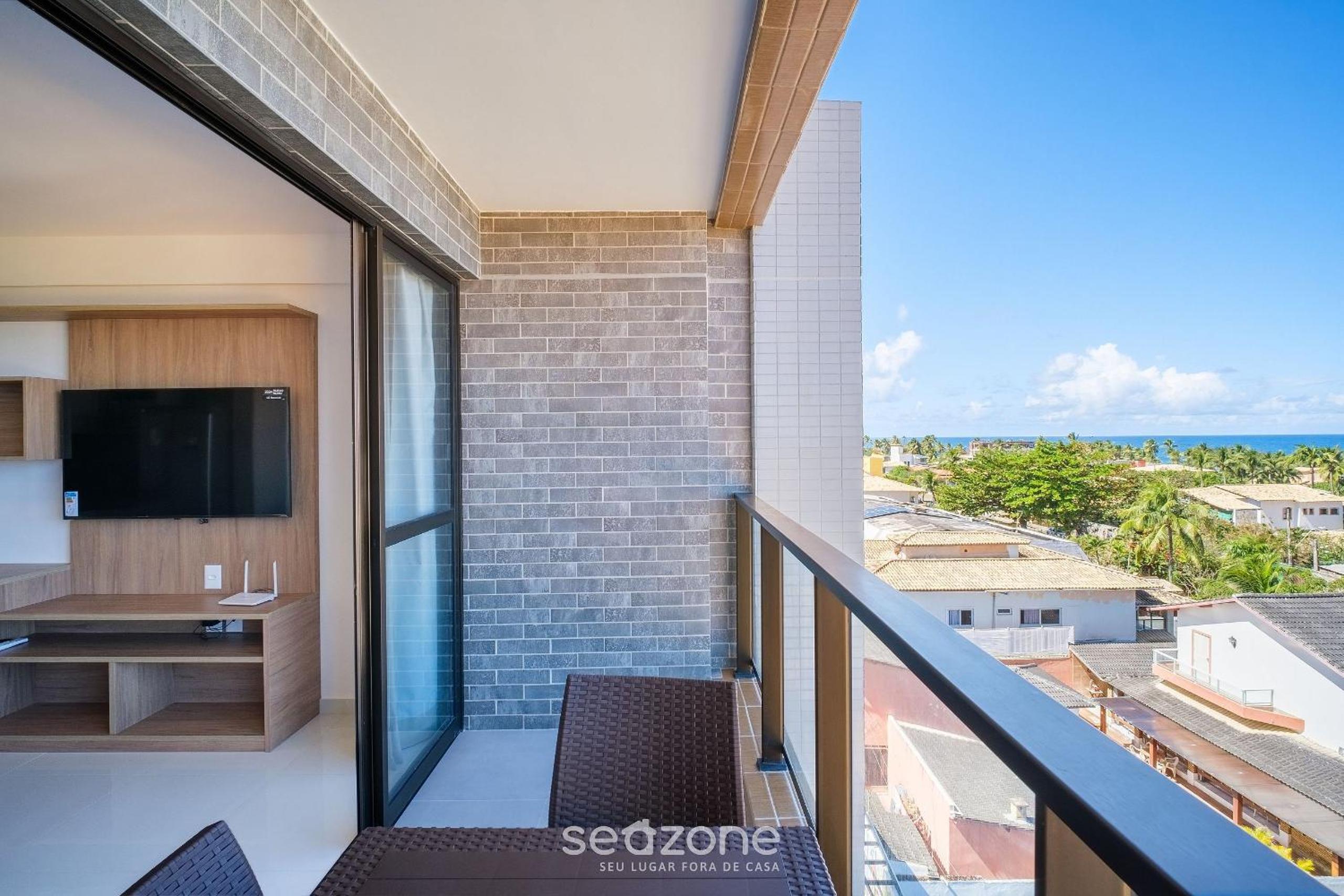 Stay just steps from Itapuã beach, with pool and gym - RGF