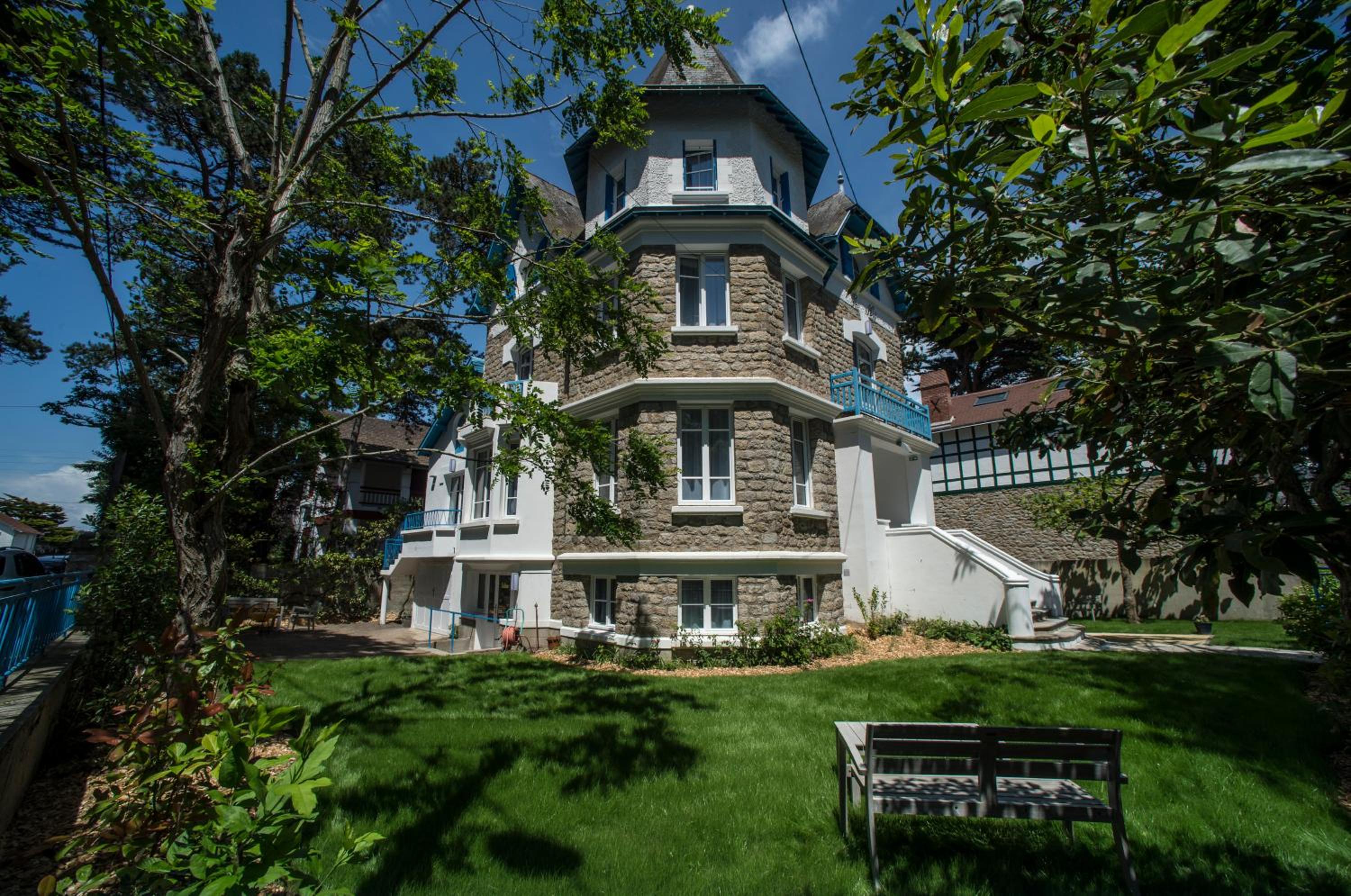 hotel building