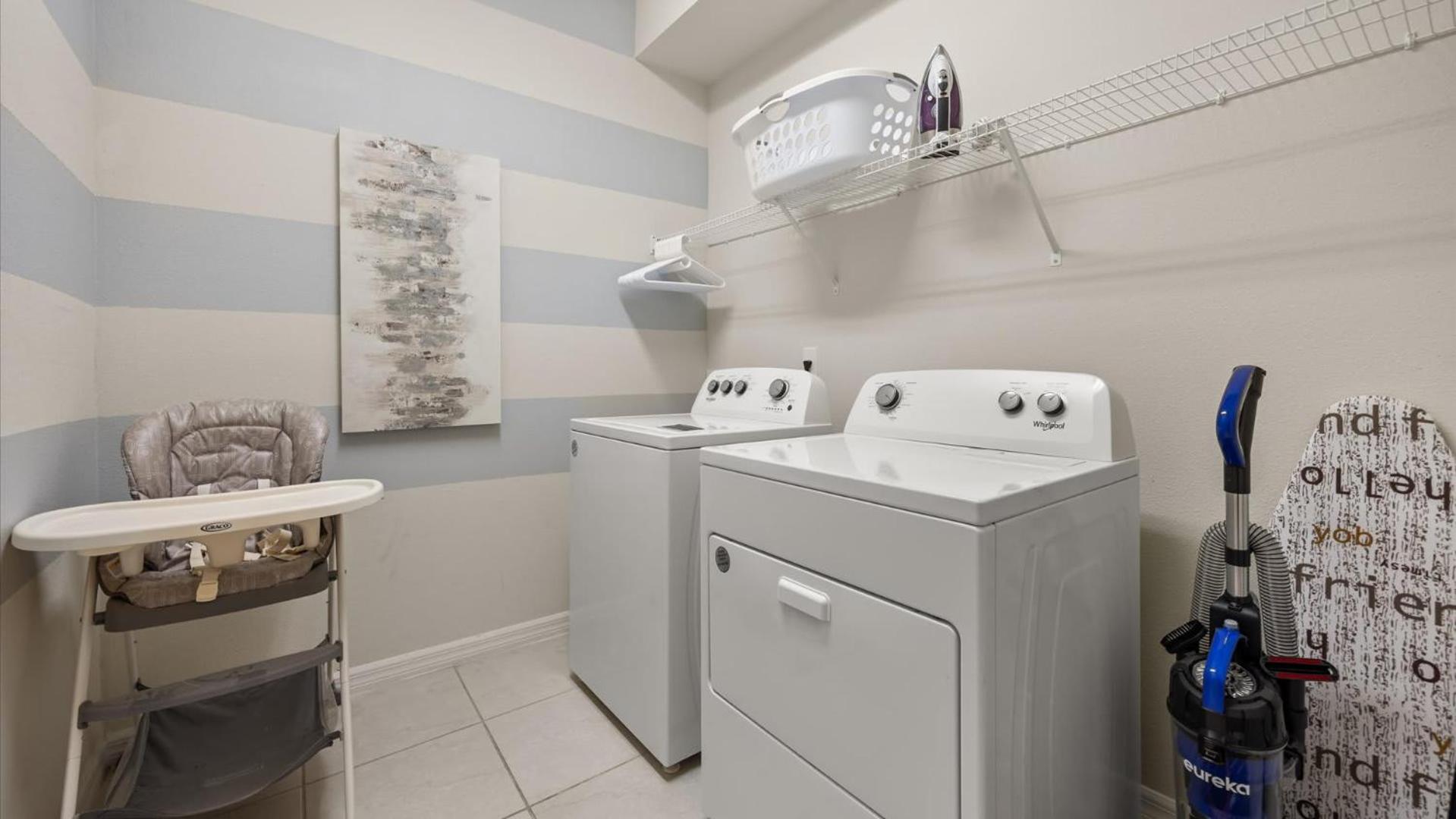 Newly Renovated Home w Pool Hot Tub & Games Room