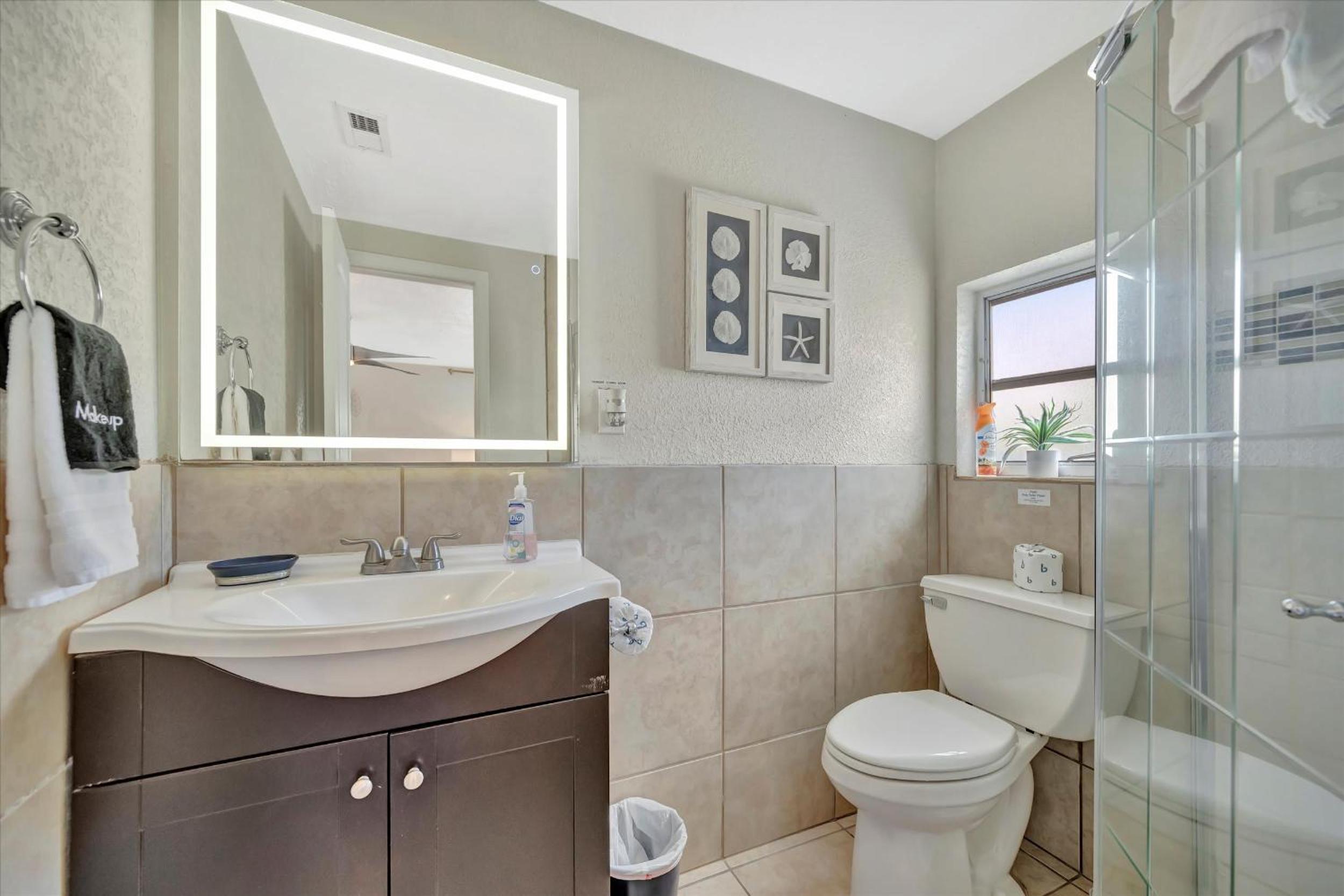 Watch the dolphins Waterview 2-bed Heated pool