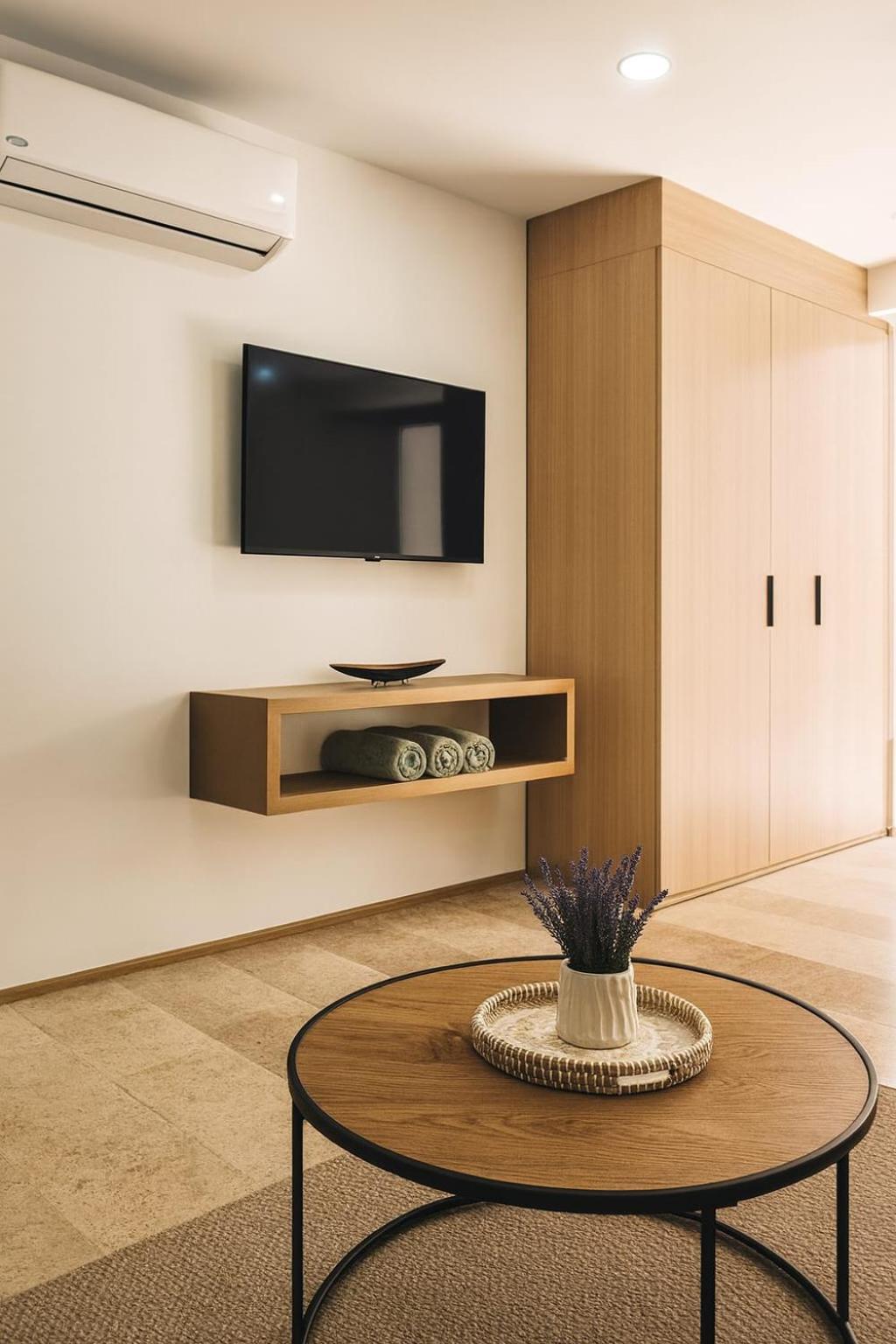 New Luxury Studio in the City Center