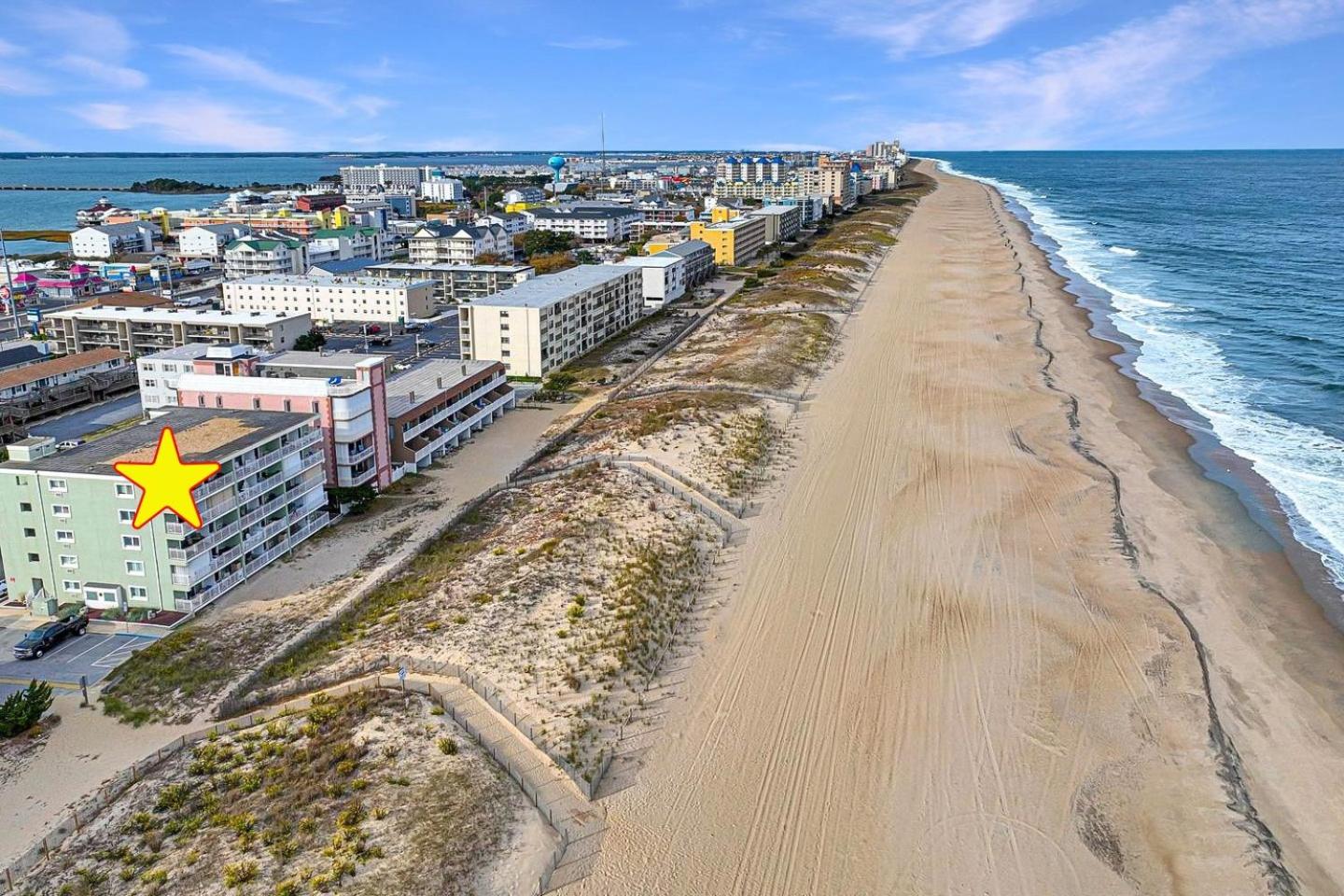 BeachBox III - The One with Unreal Beach Views - Couple's Getaway - Worcester House 401