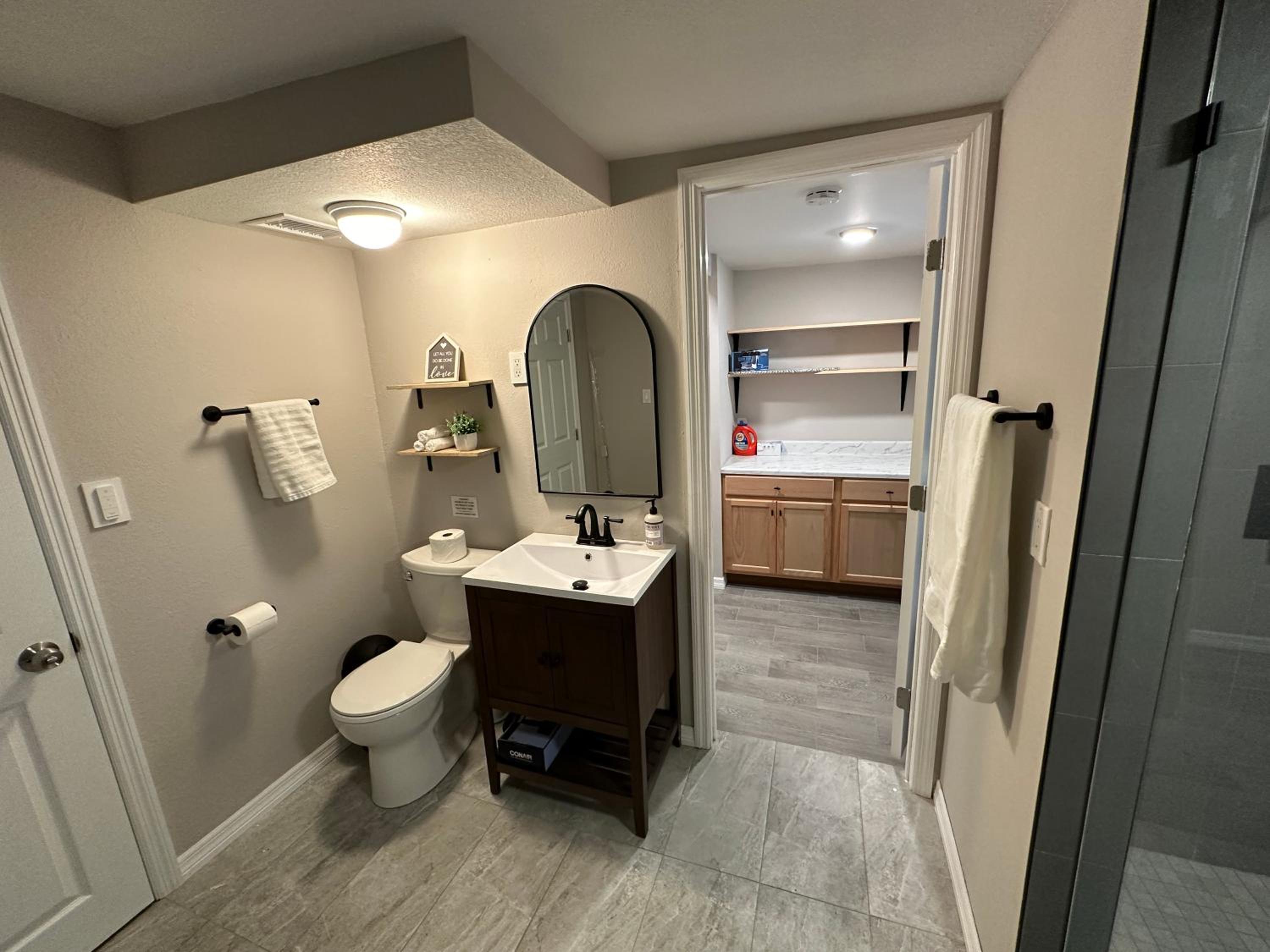 Siesta Beach Getaway - Minutes to Beach, Shops, Dining