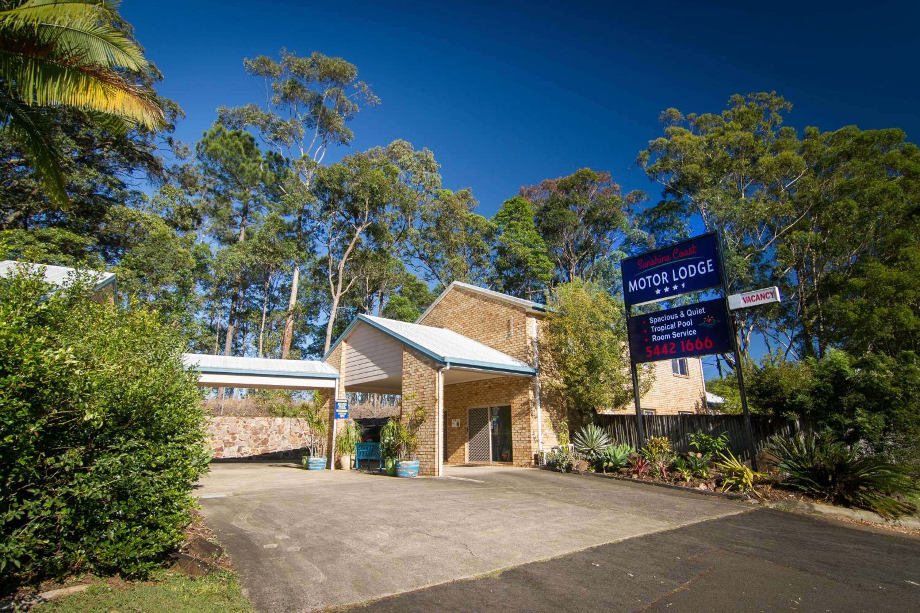 Hotel Sunshine Coast Motor Lodge - Image 1