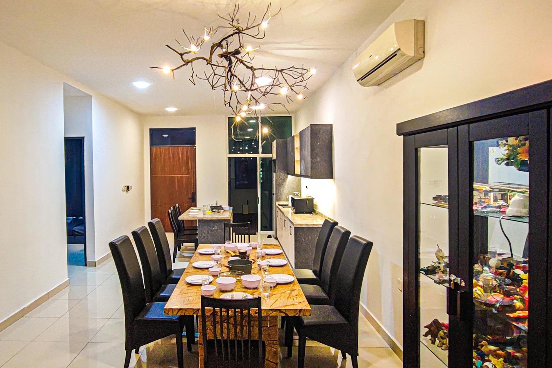 Retro Private Pool Villa at Puchong by HCK