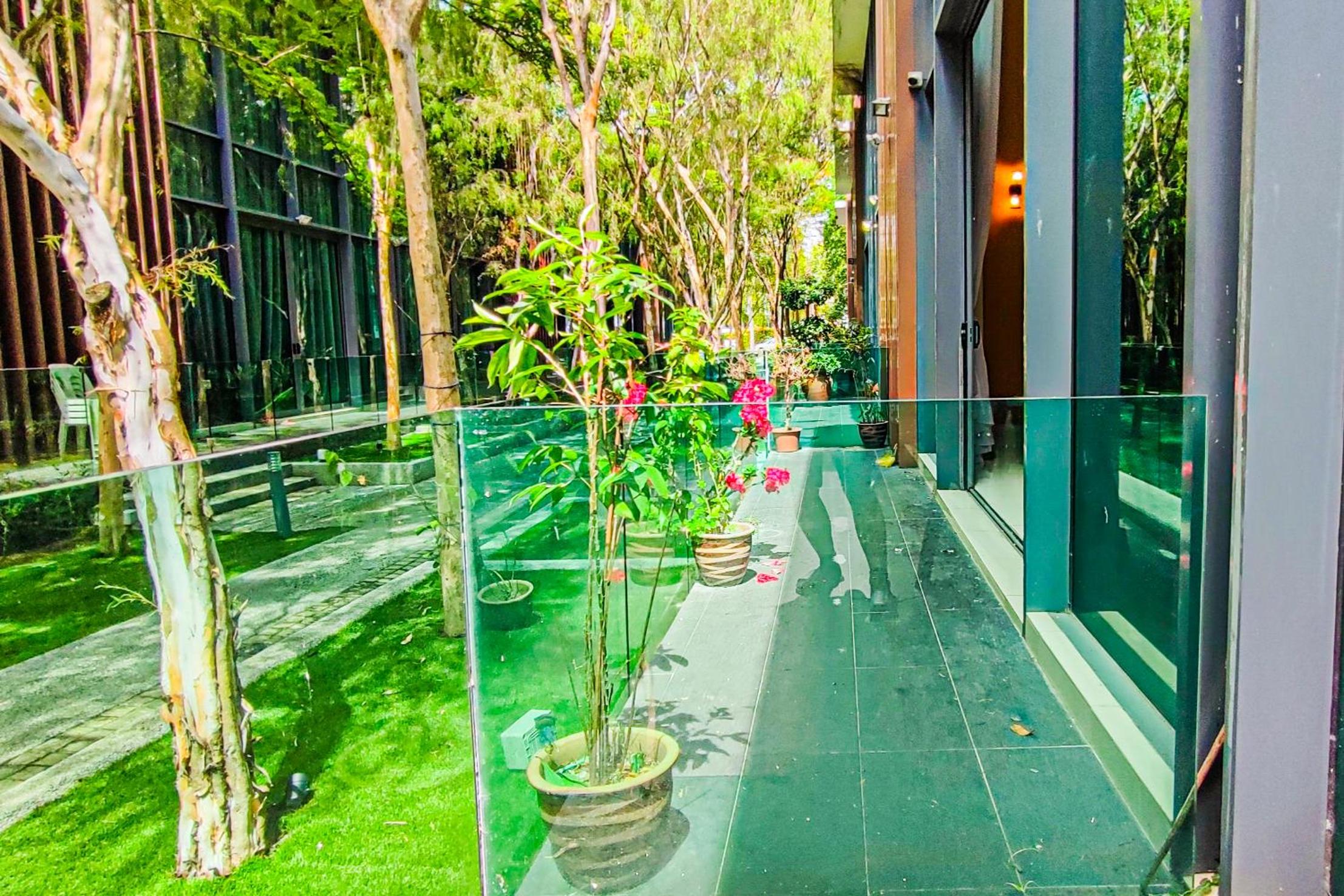 Retro Private Pool Villa at Puchong by HCK