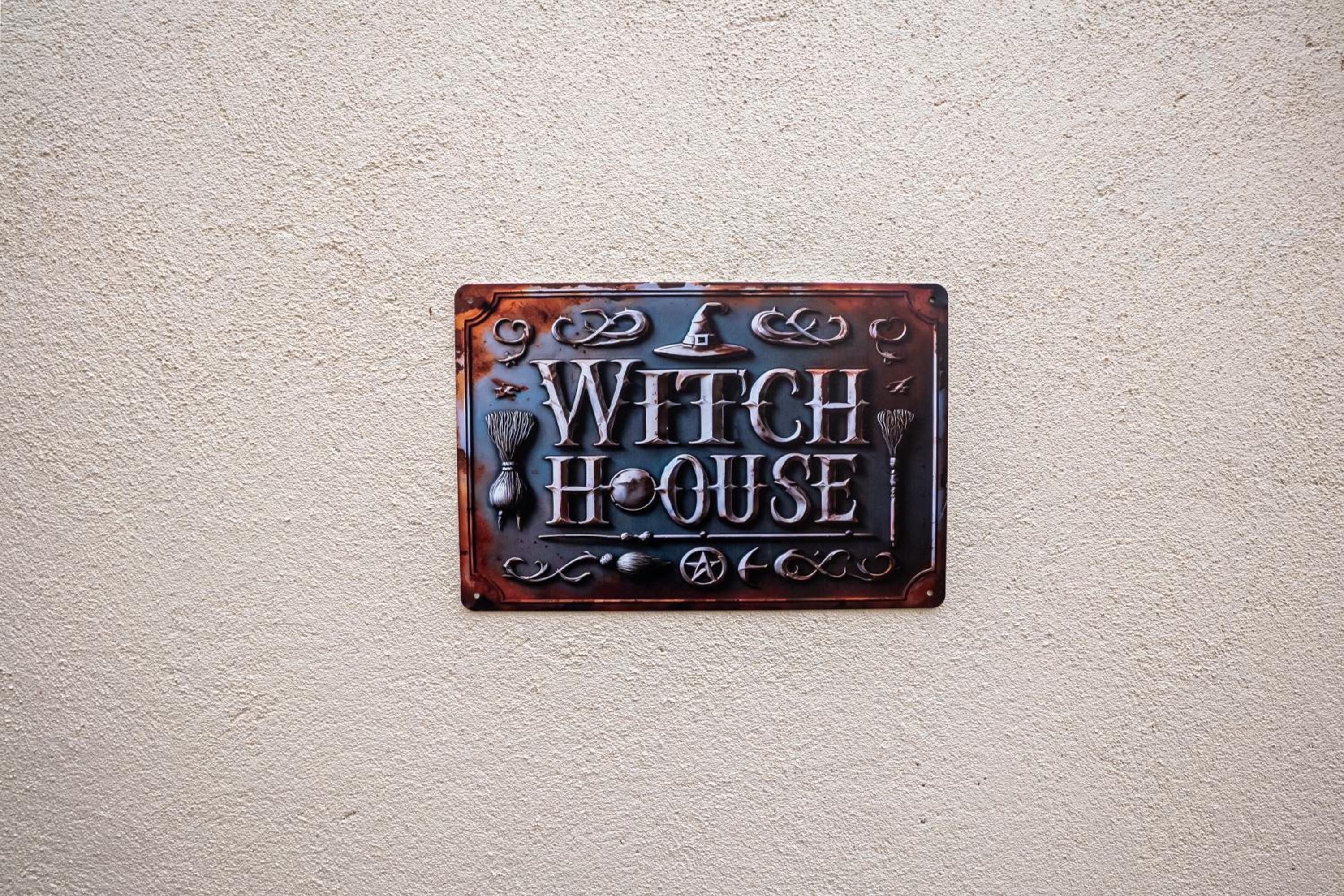 Hogwarts House, Self Check in, Sleeps 4