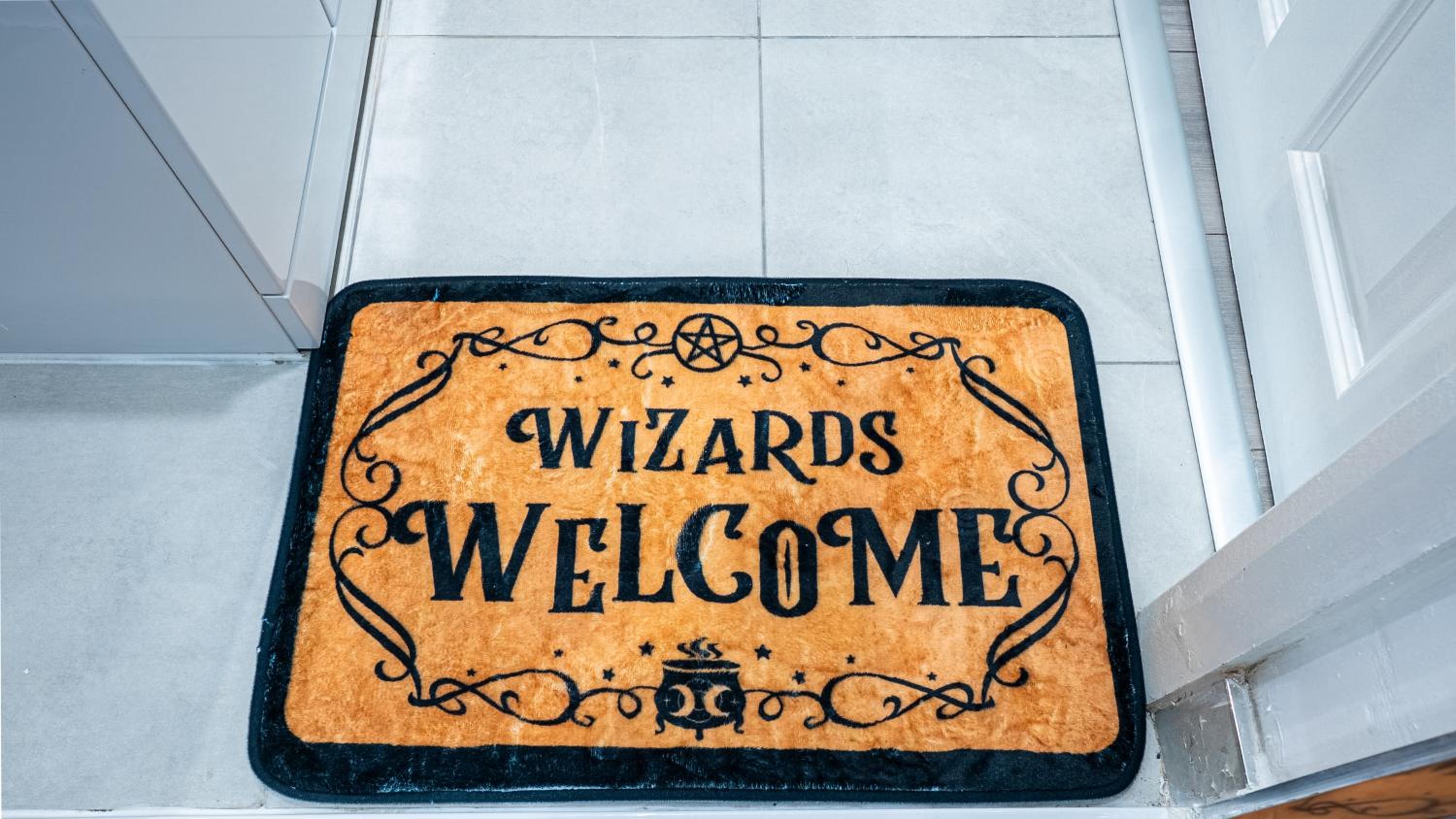 Hogwarts House, Self Check in, Sleeps 4