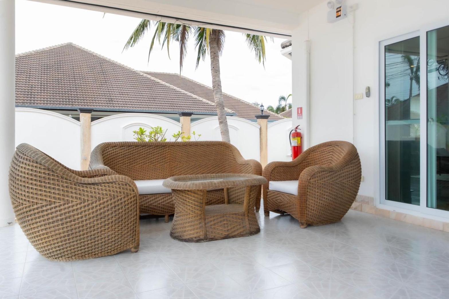 D2 Pool Villa