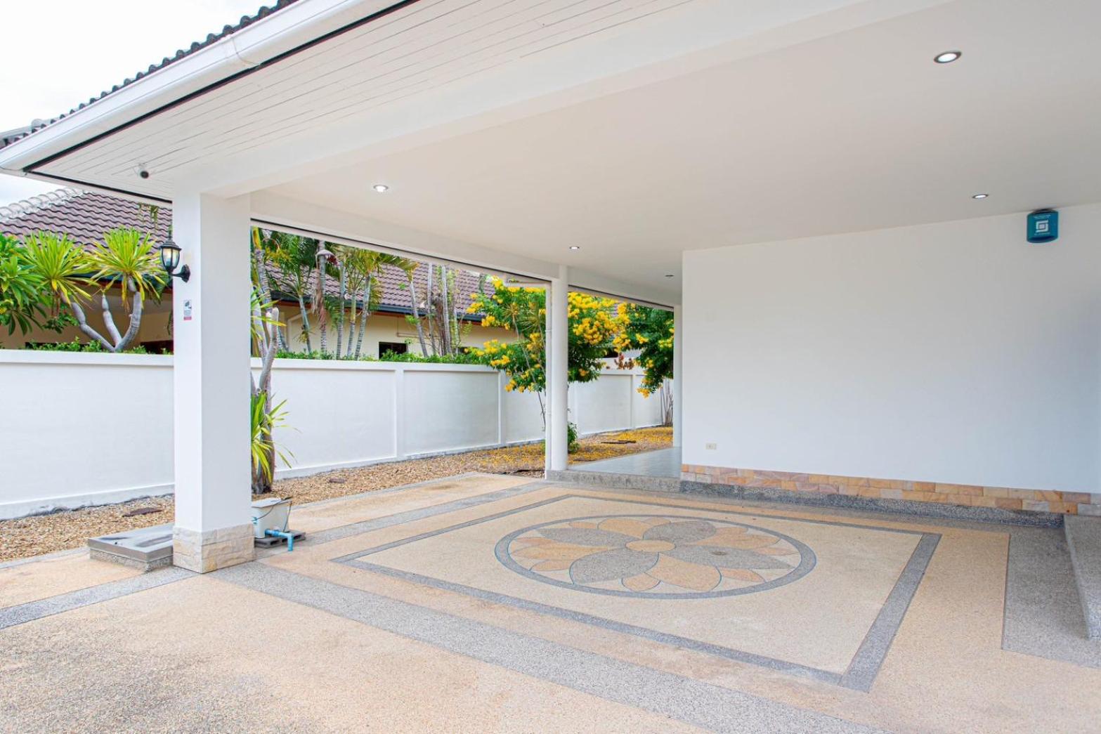 D2 Pool Villa