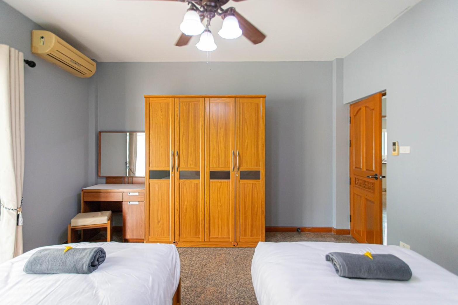 D2 Pool Villa