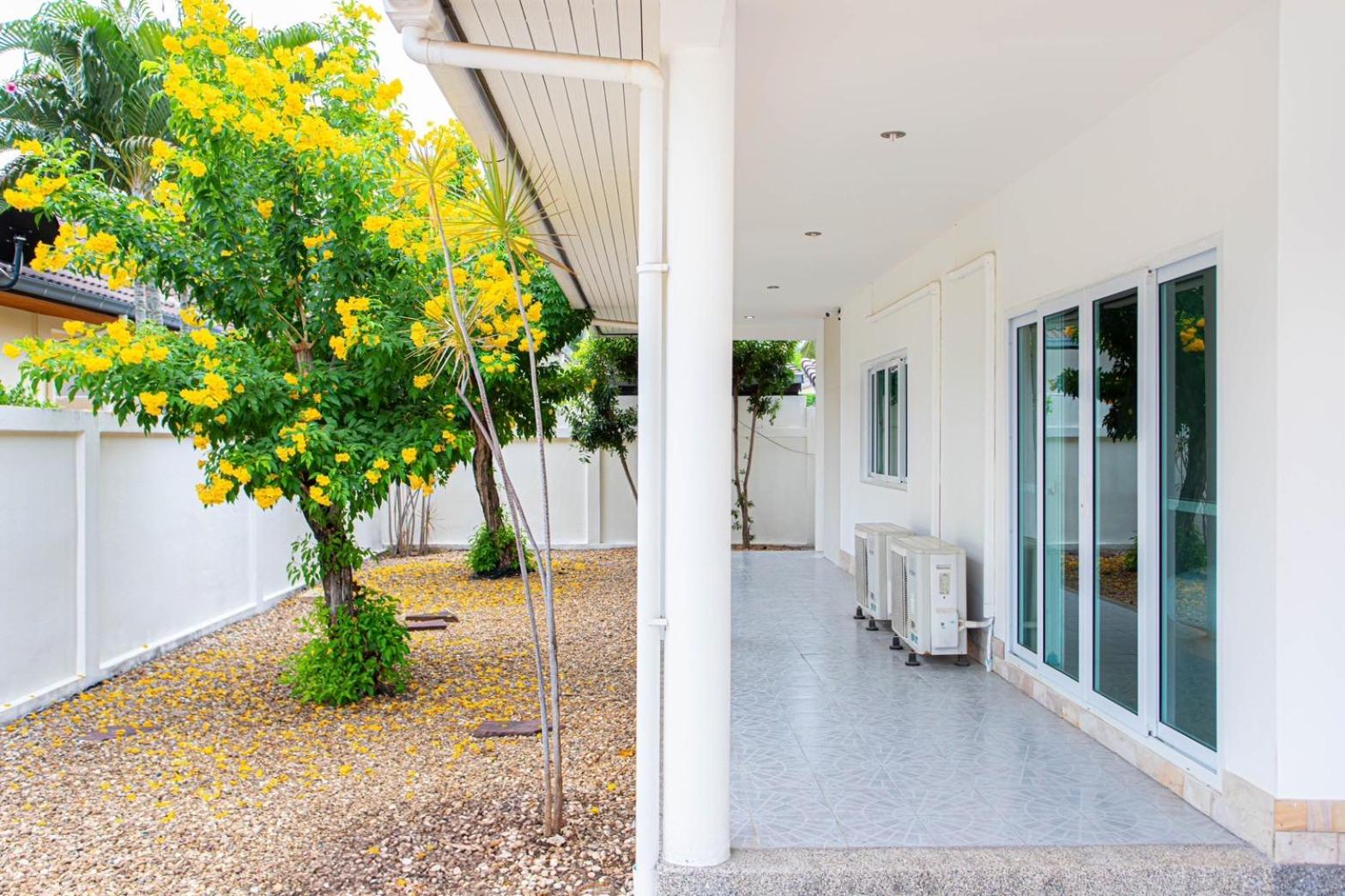 D2 Pool Villa