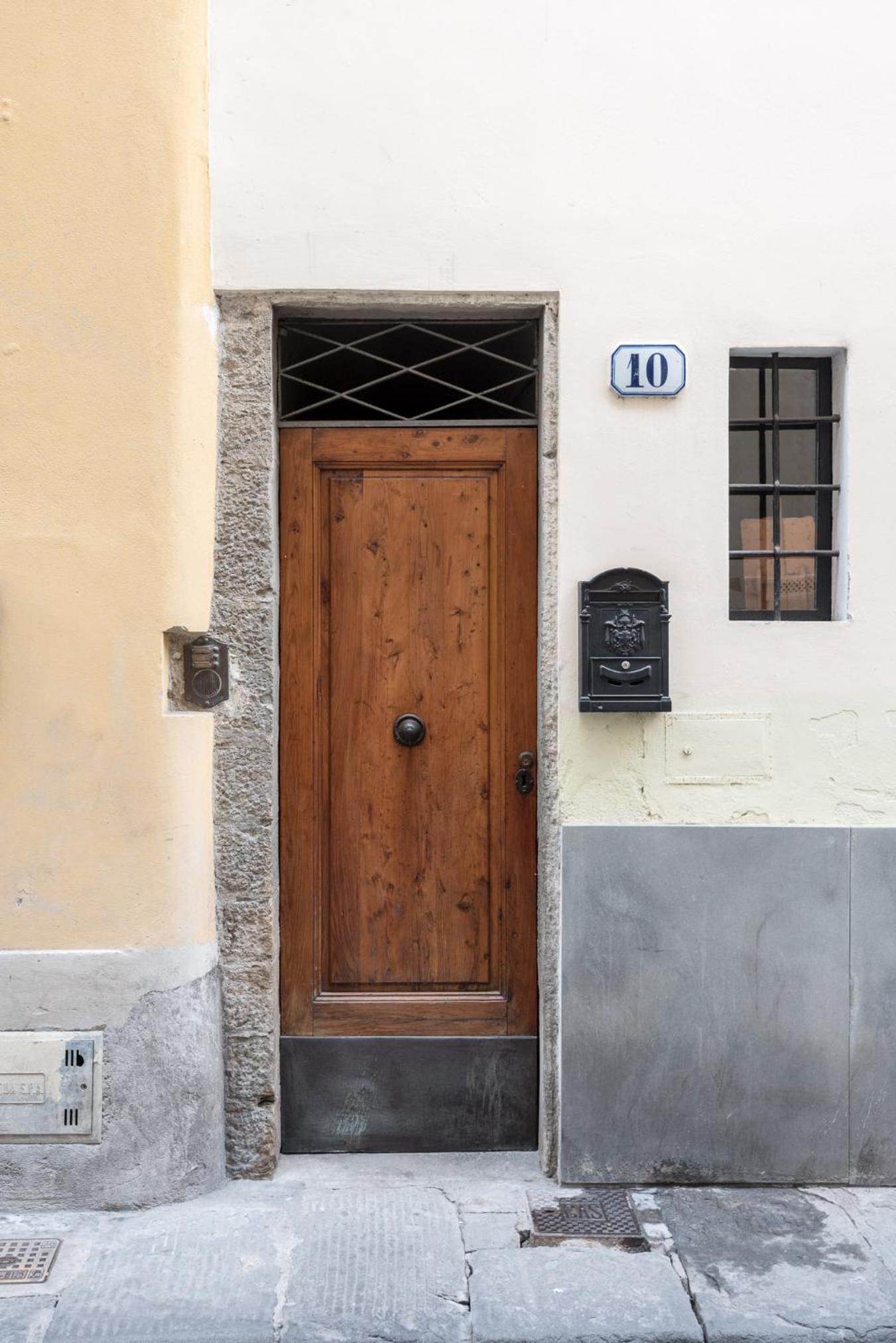 Central and comfortable studio in Florence