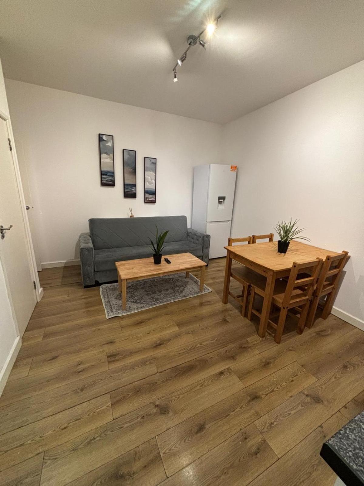 Camden Crest Elegant 2 BHK HW2