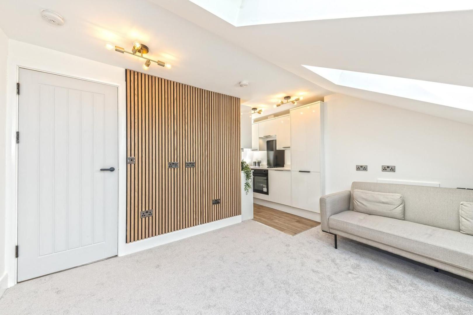 Stunning Top Floor London Apartment