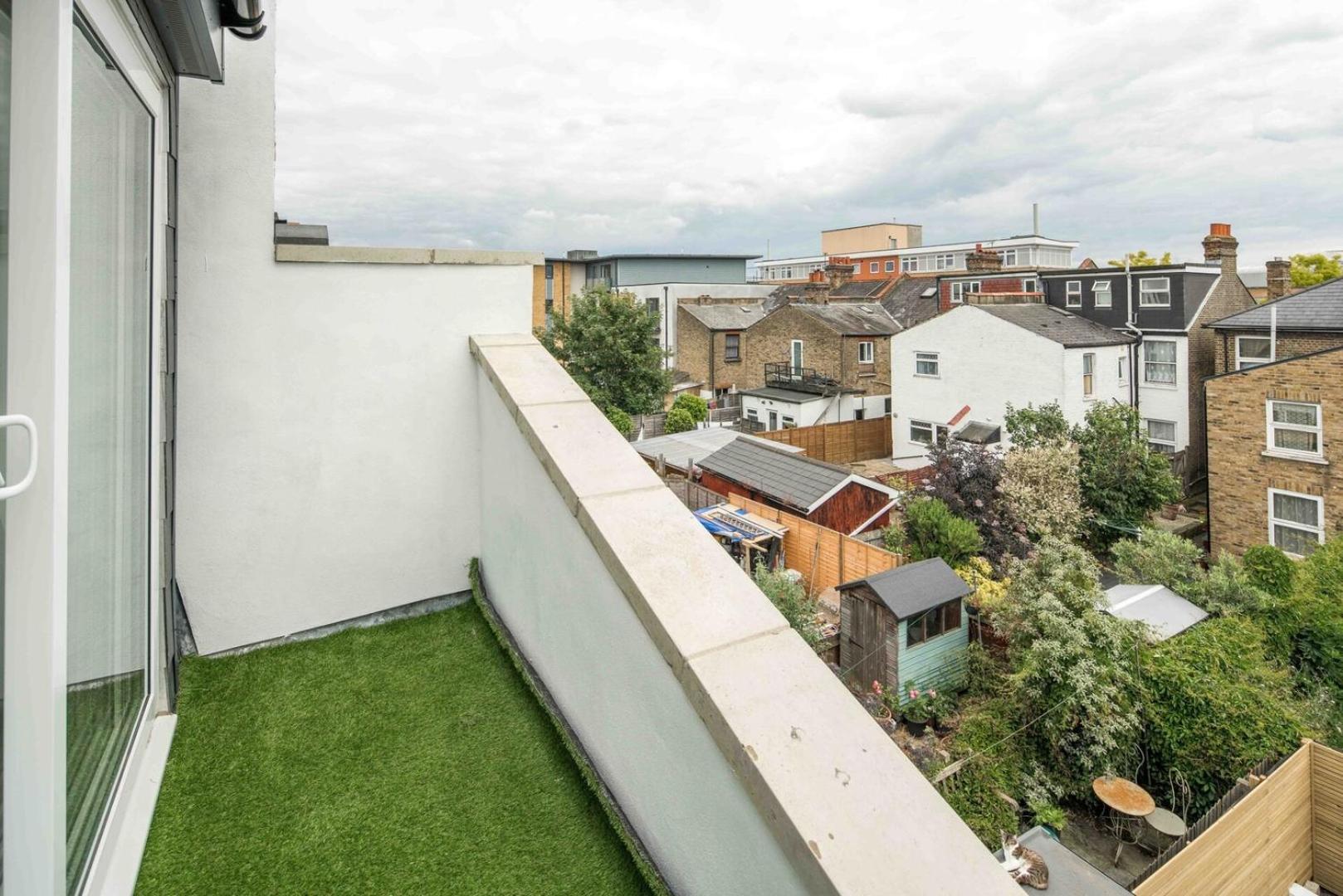 Stunning Top Floor London Apartment