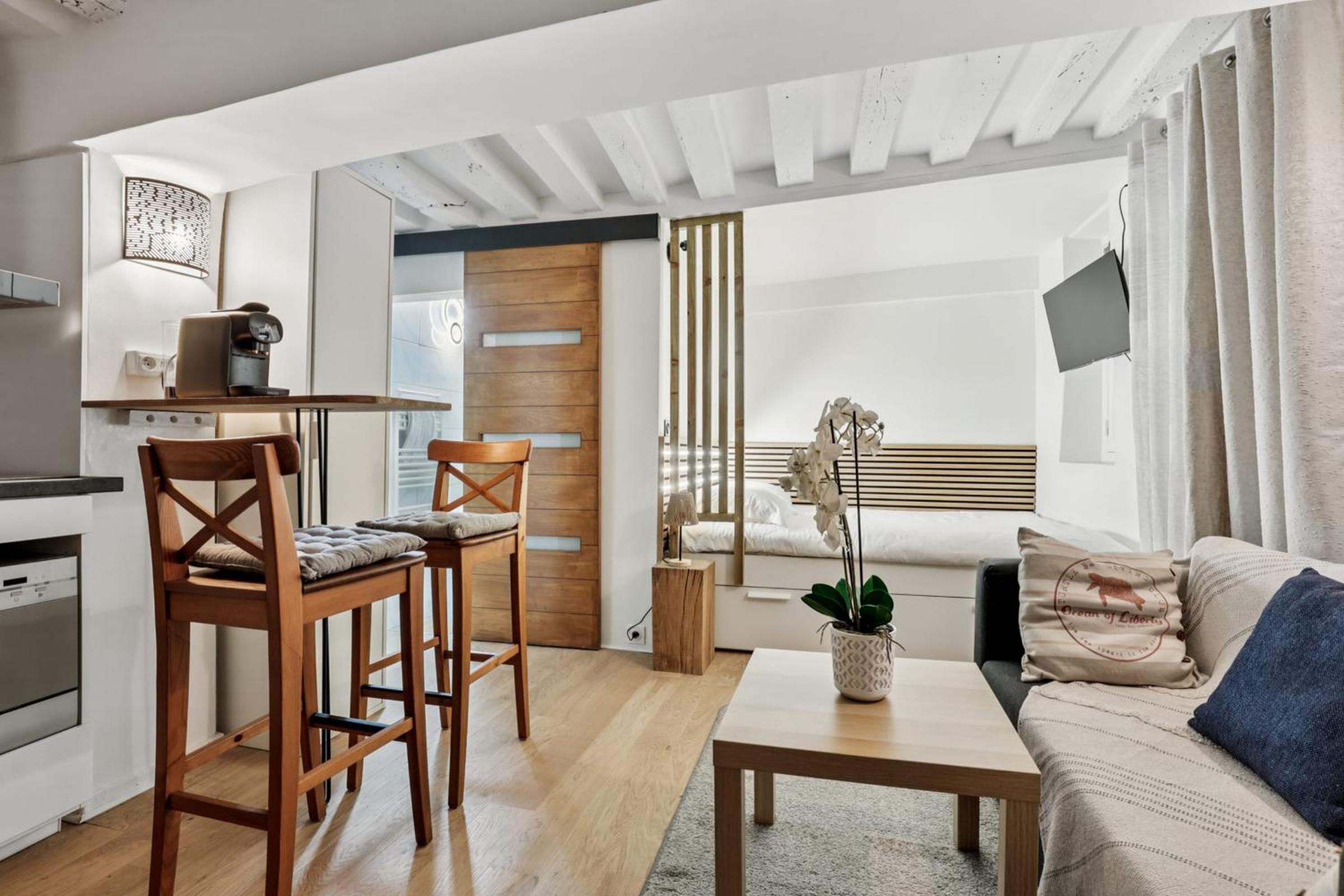 Studio Herold - Place de Victoires by B'Your Home