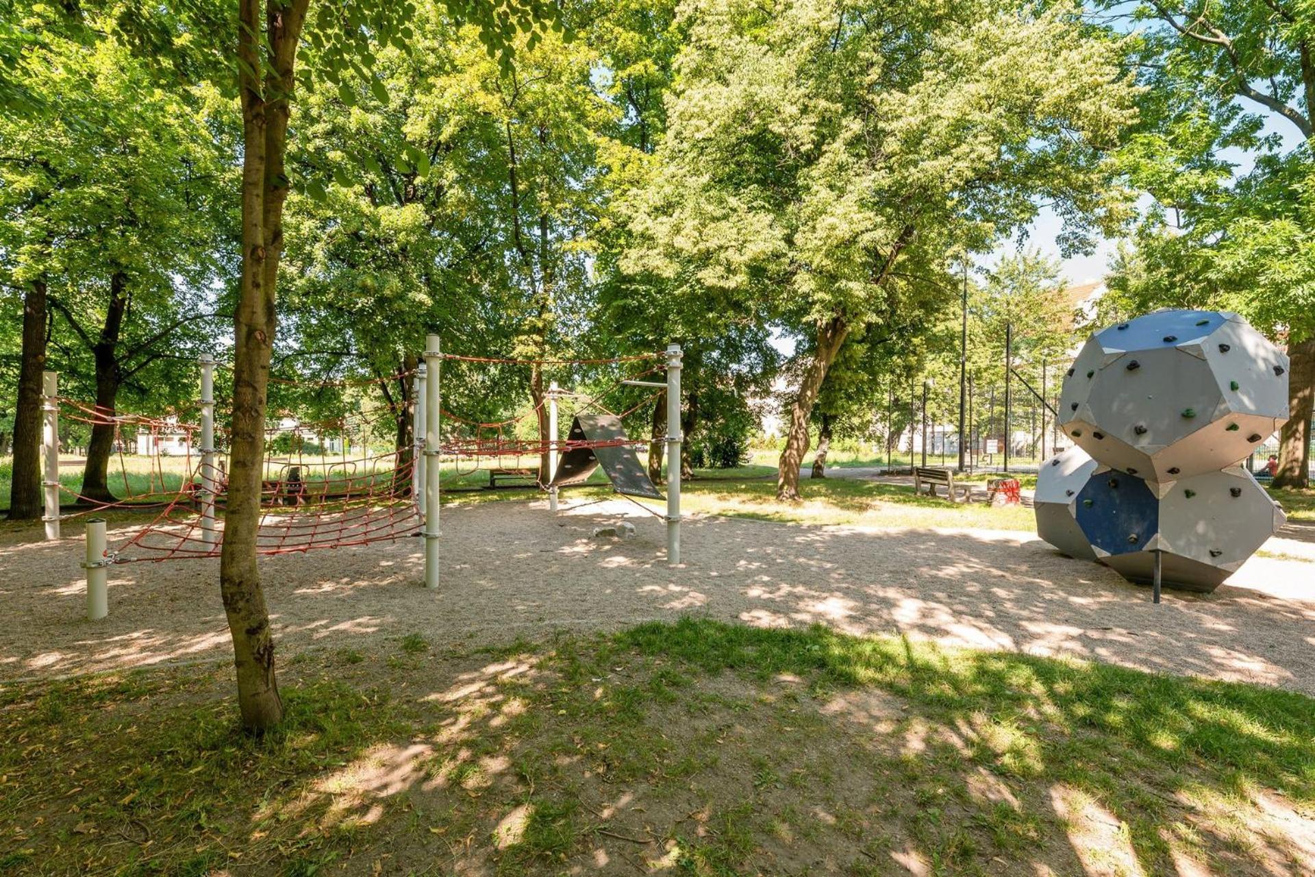 City Center, Art House & Family Stay by Downtown Apartments