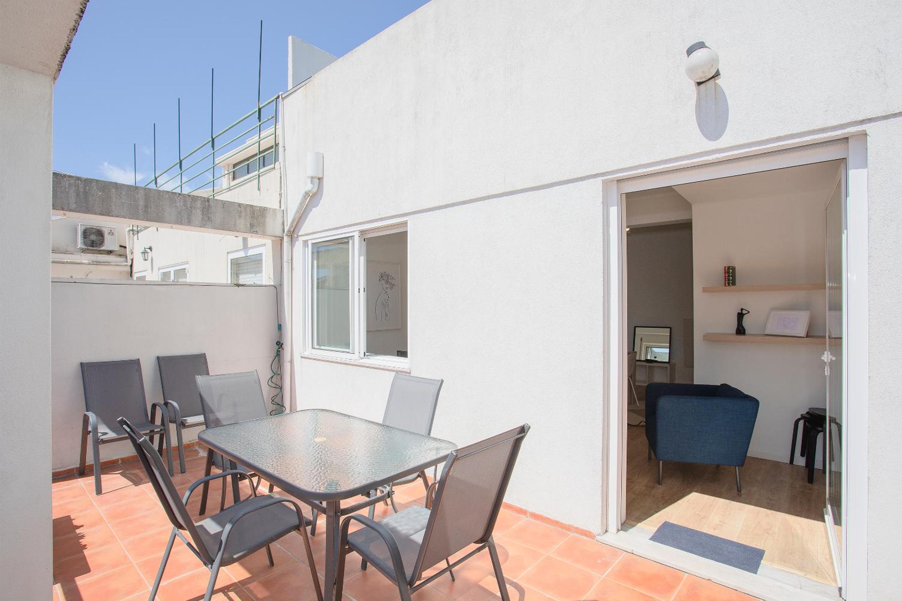Liiiving in Porto - Downtown Balcony Apartment
