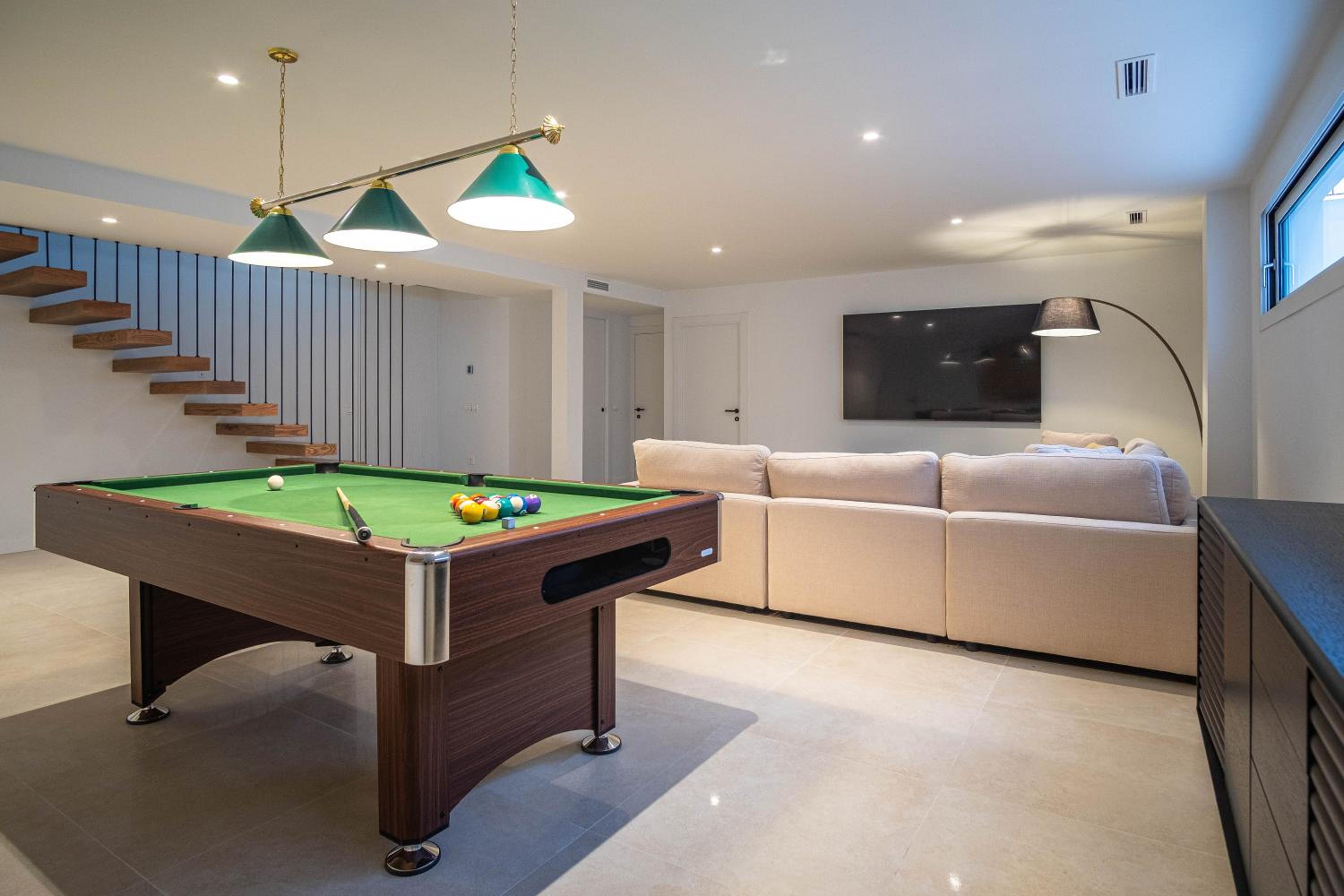 Luxury Villa Sunset Hills by ELE Apartments