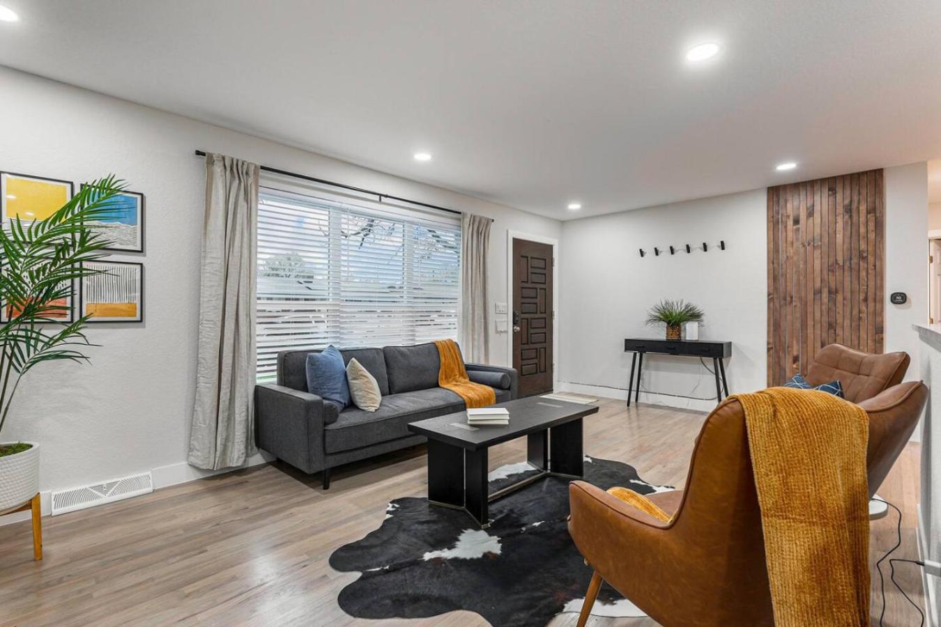 Mile Hi Basecamp Hot tub and Game Room